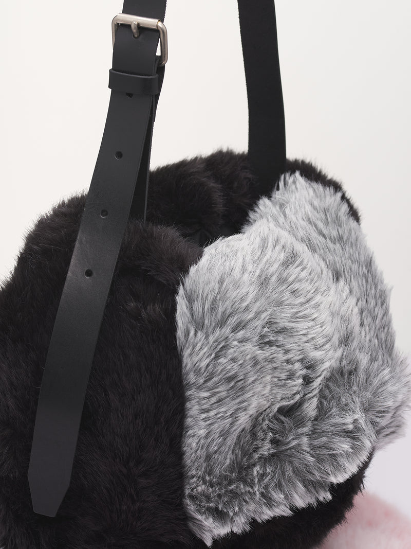 Black Rabbit Head Plush Bag (25AW81BG71-BLACK)