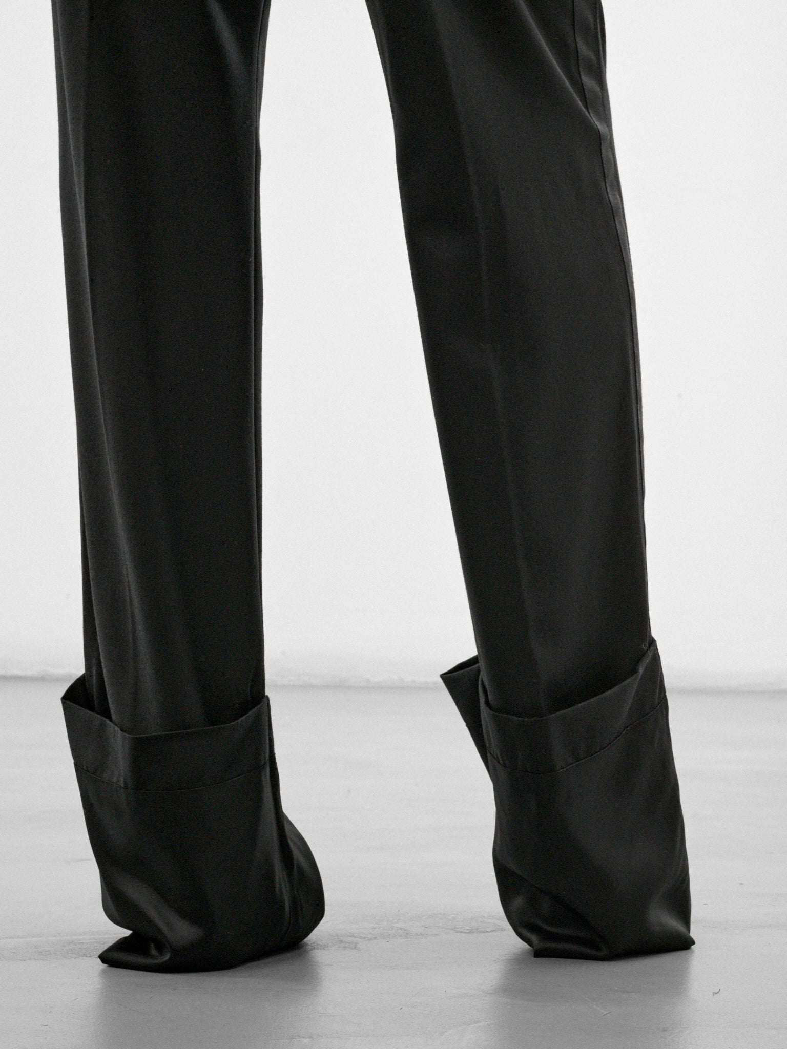 Black Wool Tailored Trouser (26-04-W-TR157-W127-BLACK)