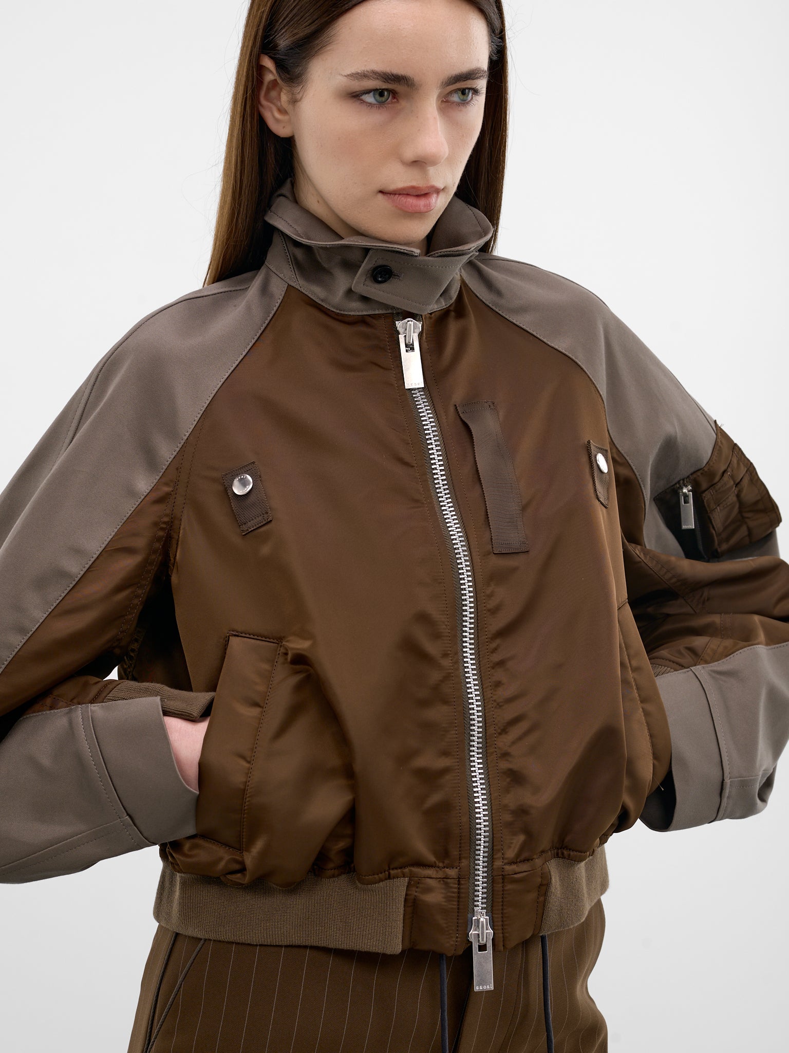 Hybrid Nylon Chino Boxy Bomber (26-08303-606-BROWN-GRAY)