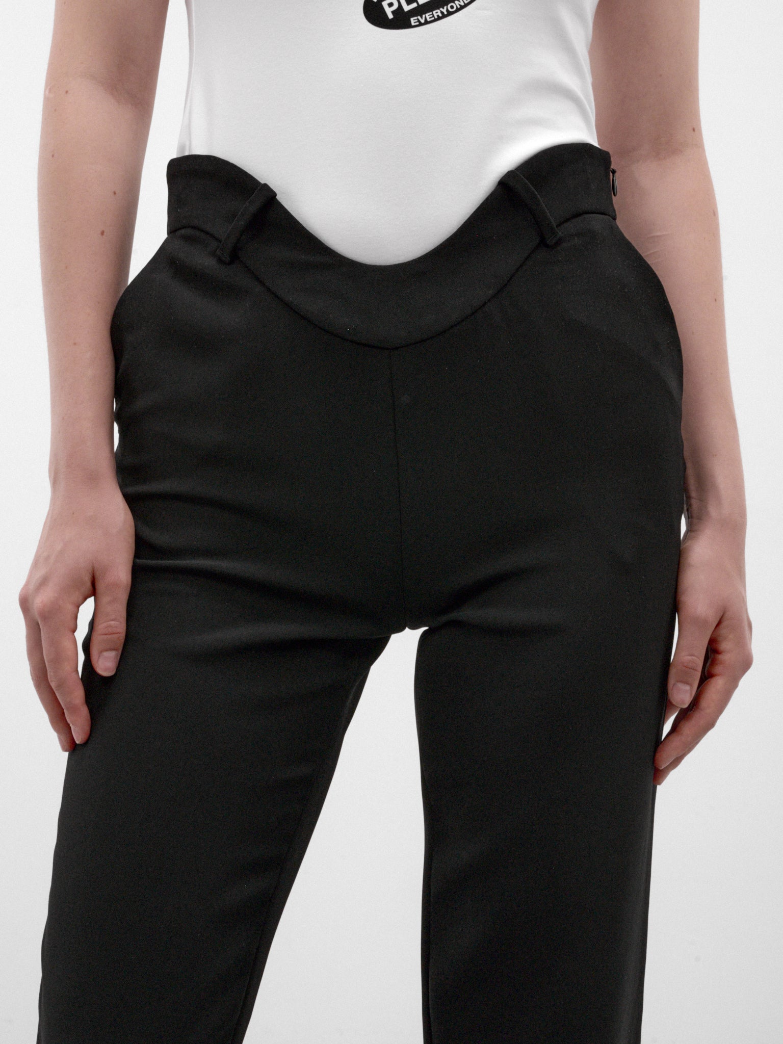 Black Sculptural Waist Tailored Trousers (26/04-W-TR179-W124-00-BLACK)