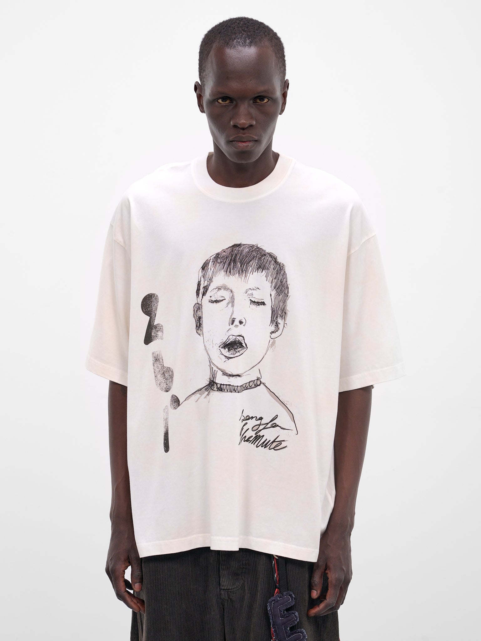 White 'Yawning Kid' Gym Tee (261-MTS036P10-OLD-WHITE)