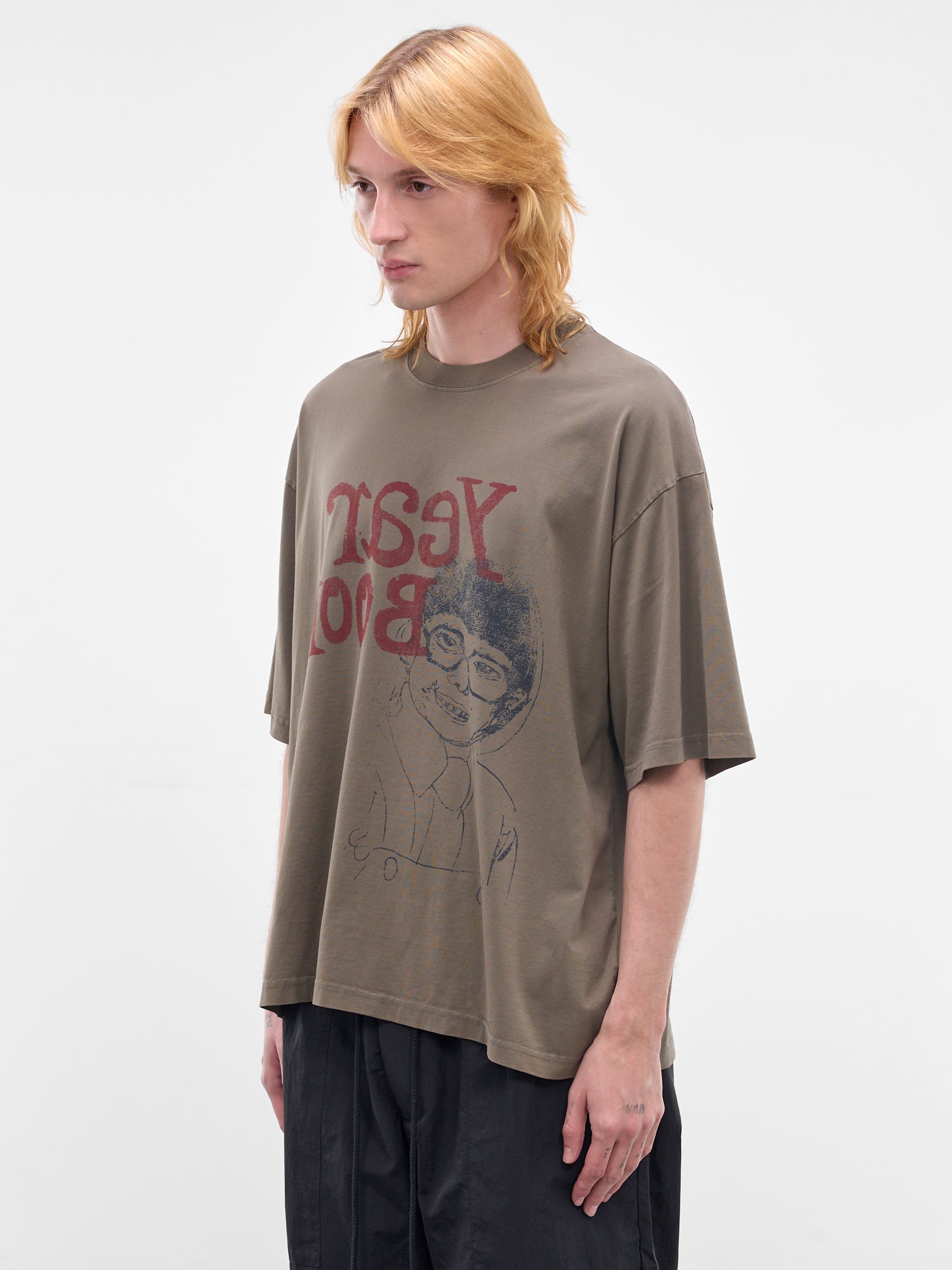 SONG FOR THE MUTE School Portrait Gym Tee | H.Lorenzo - side