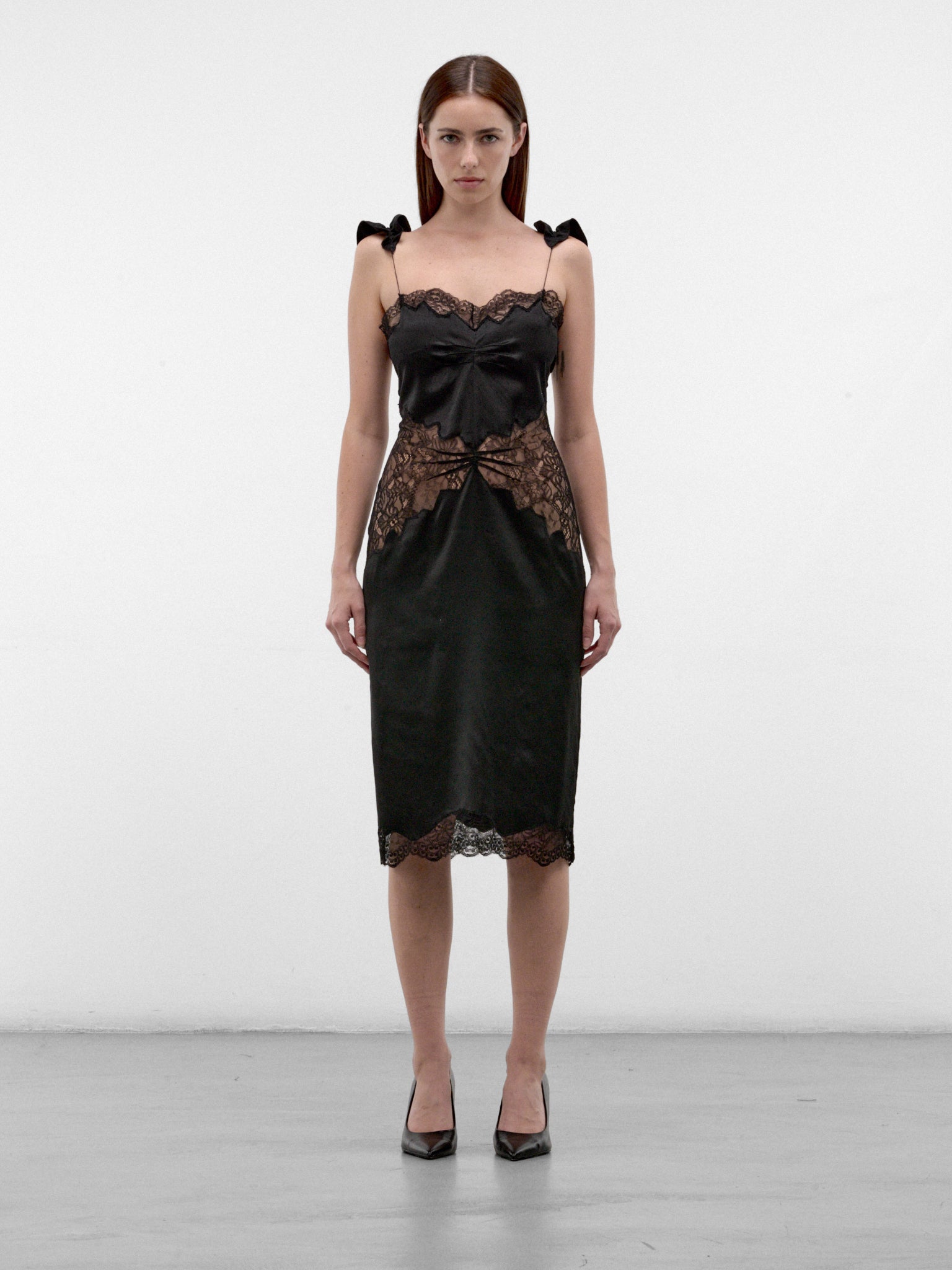 Black Floral Lace Camisole Dress (261WCW00315-BLACK)