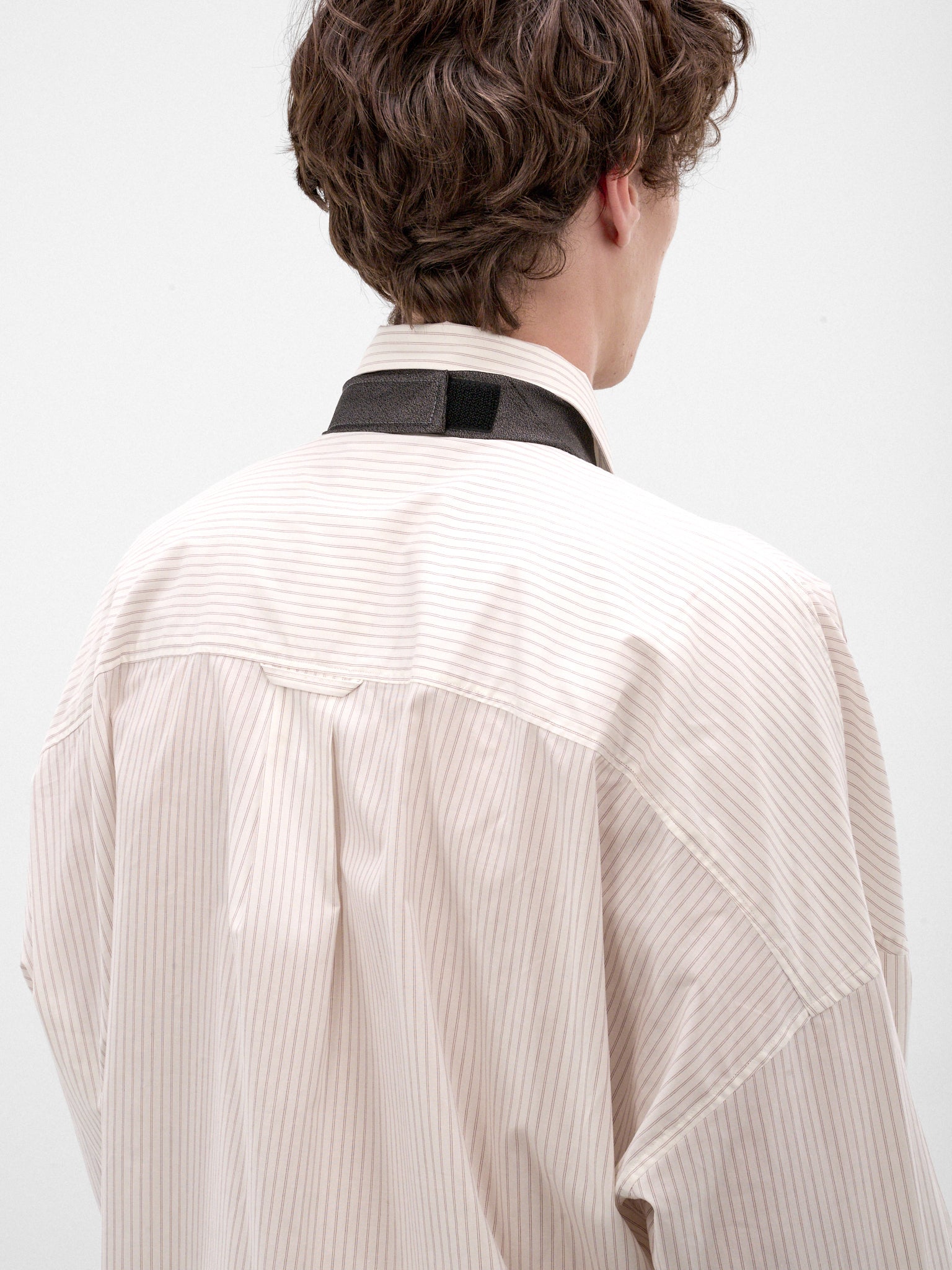 Gray Textured Ruched Necktie (26AW82TE14-1-GREY)
