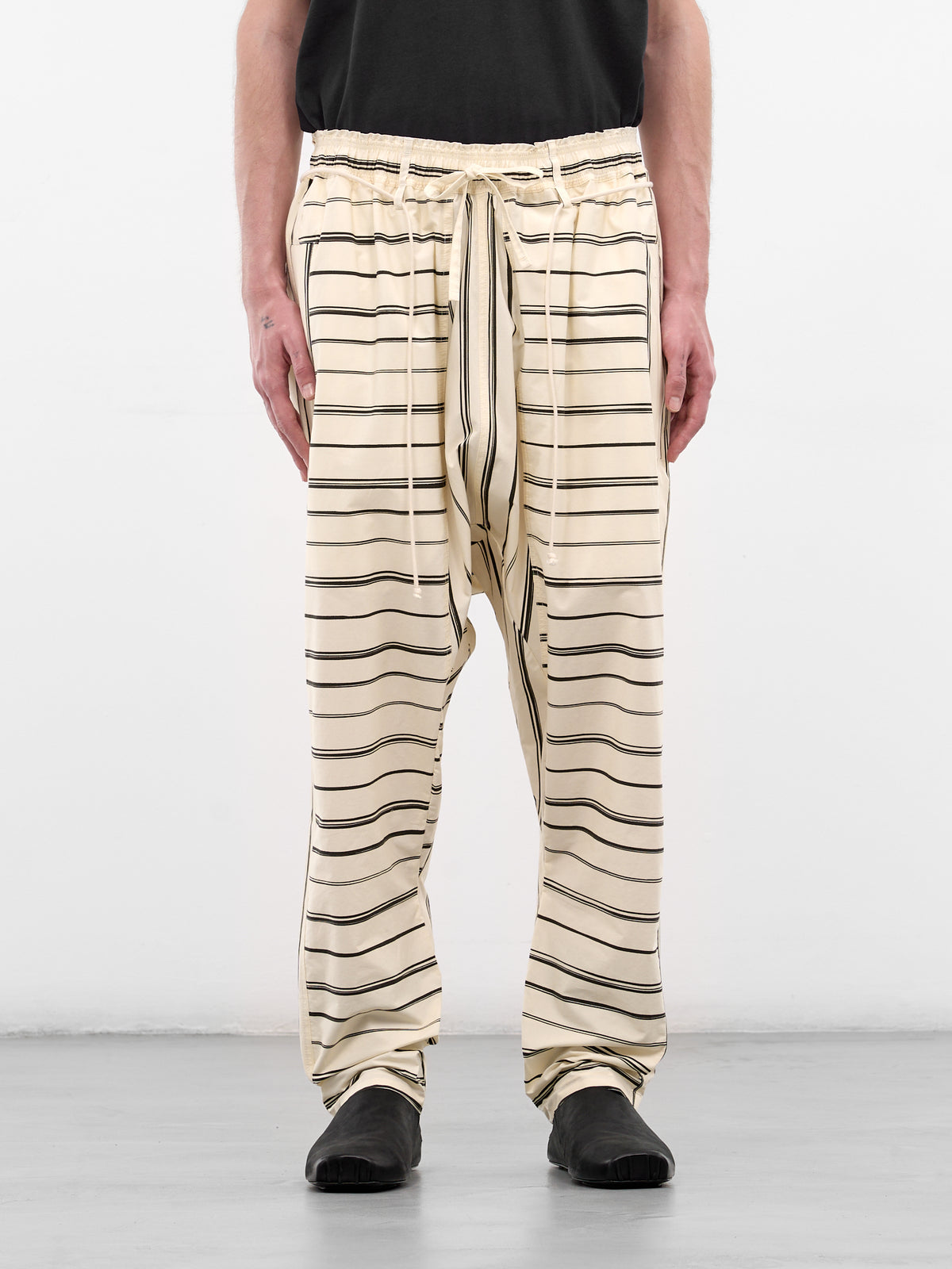 White Striped Drawstring Samurai Pants (26E96MRU13-011-STRIPE-BLACK)