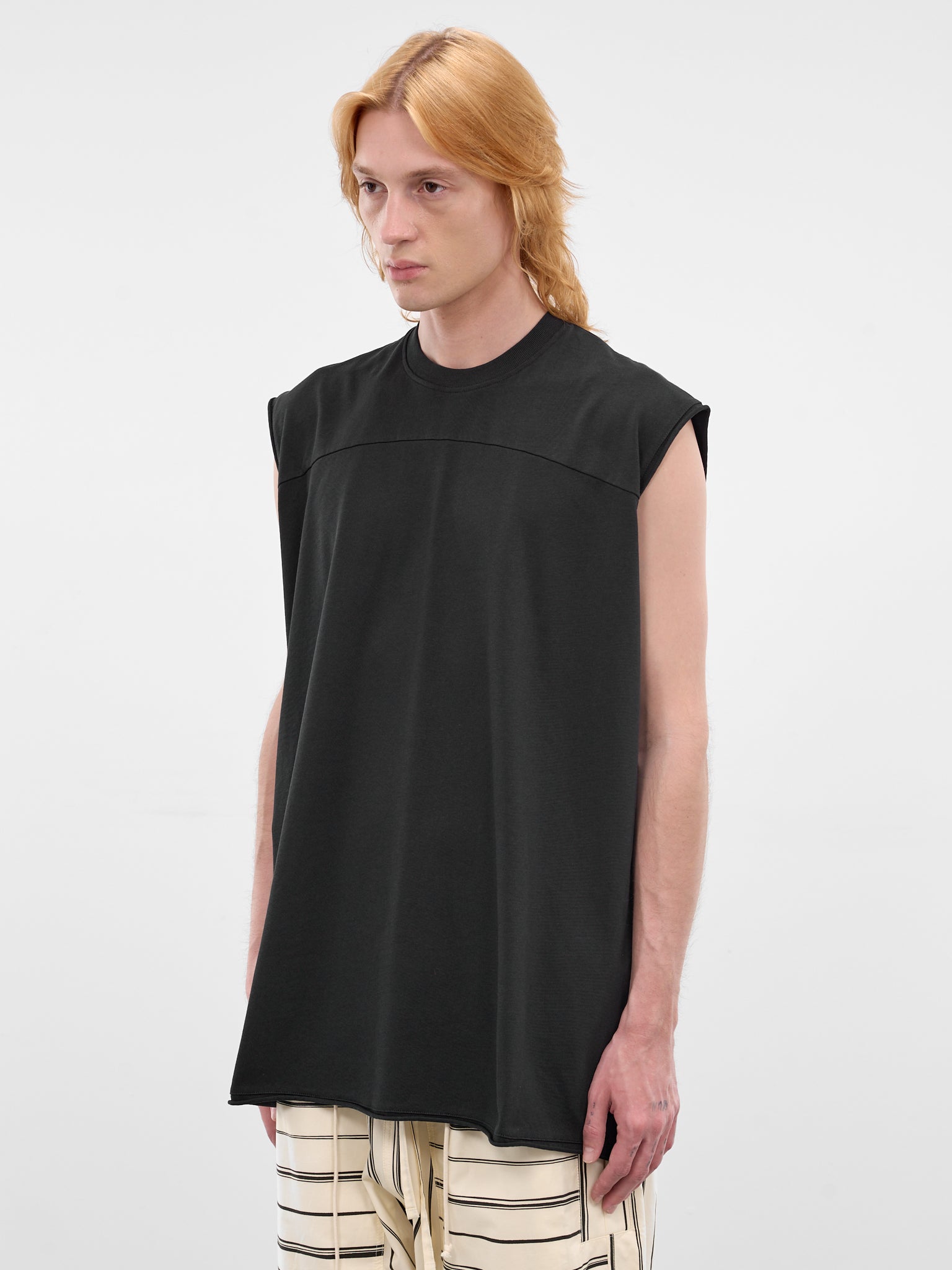 Black Stripe Band Muscle Tee (26E96MUJ13-999-BLACK)