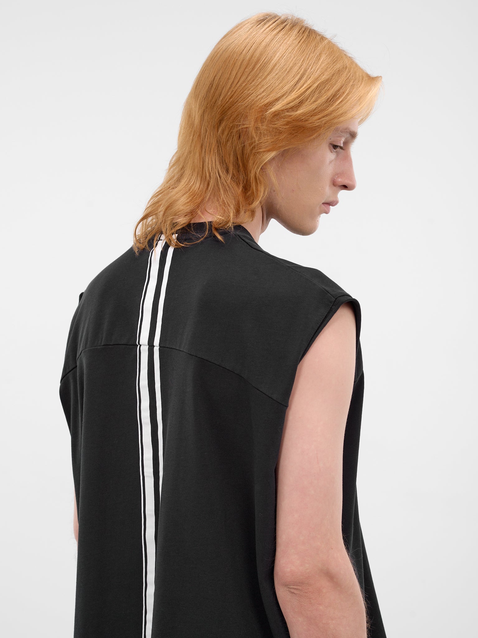 Black Stripe Band Muscle Tee (26E96MUJ13-999-BLACK)