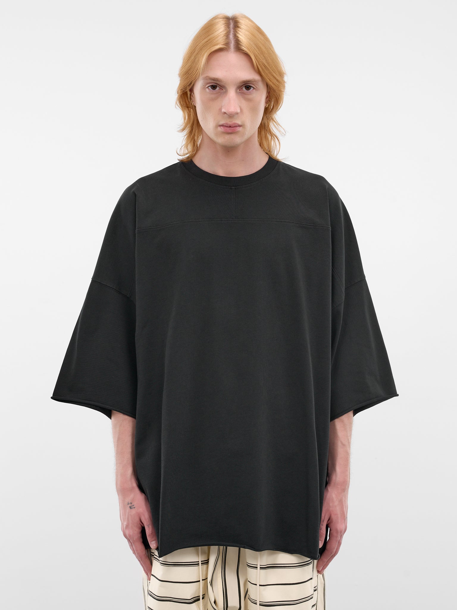 Black Stripe Band Oversized Tee (26E96MUJ14-999-BLACK)