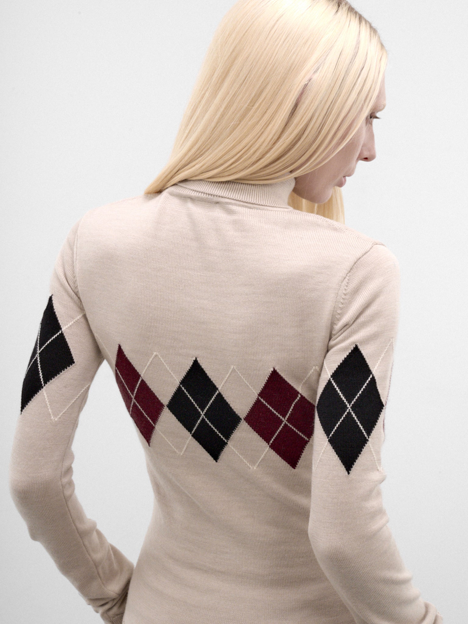 Beige Wool Argyle Knit Top (26F2TO09081146-BEIGE-BLACK-MUS)