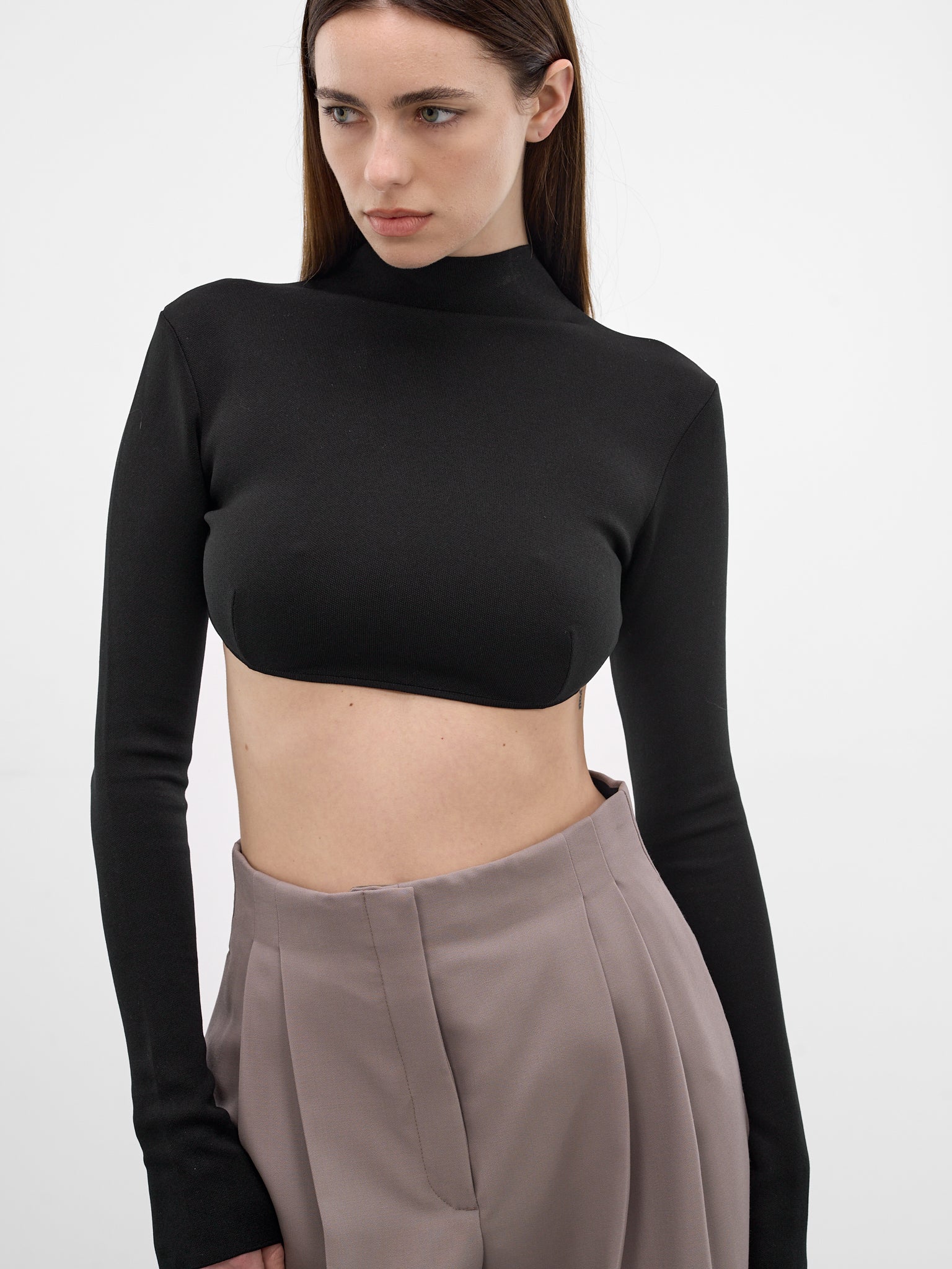 Black Mock-Neck Cropped Top (26P2T008571137-BLACK)