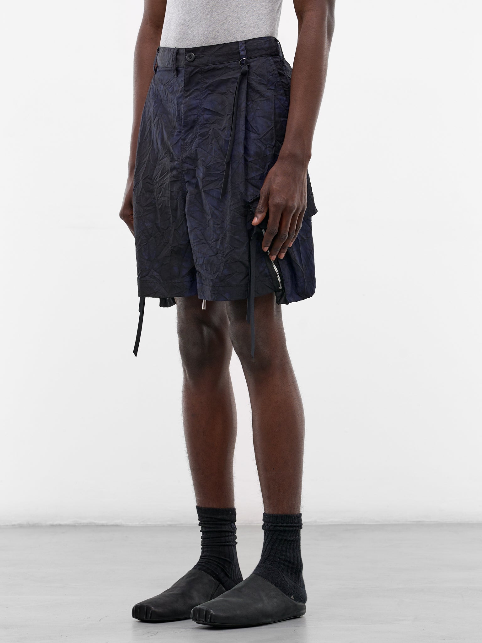 Navy Wrinkled Nylon Shorts (26S0328-NAVY-BLACK)