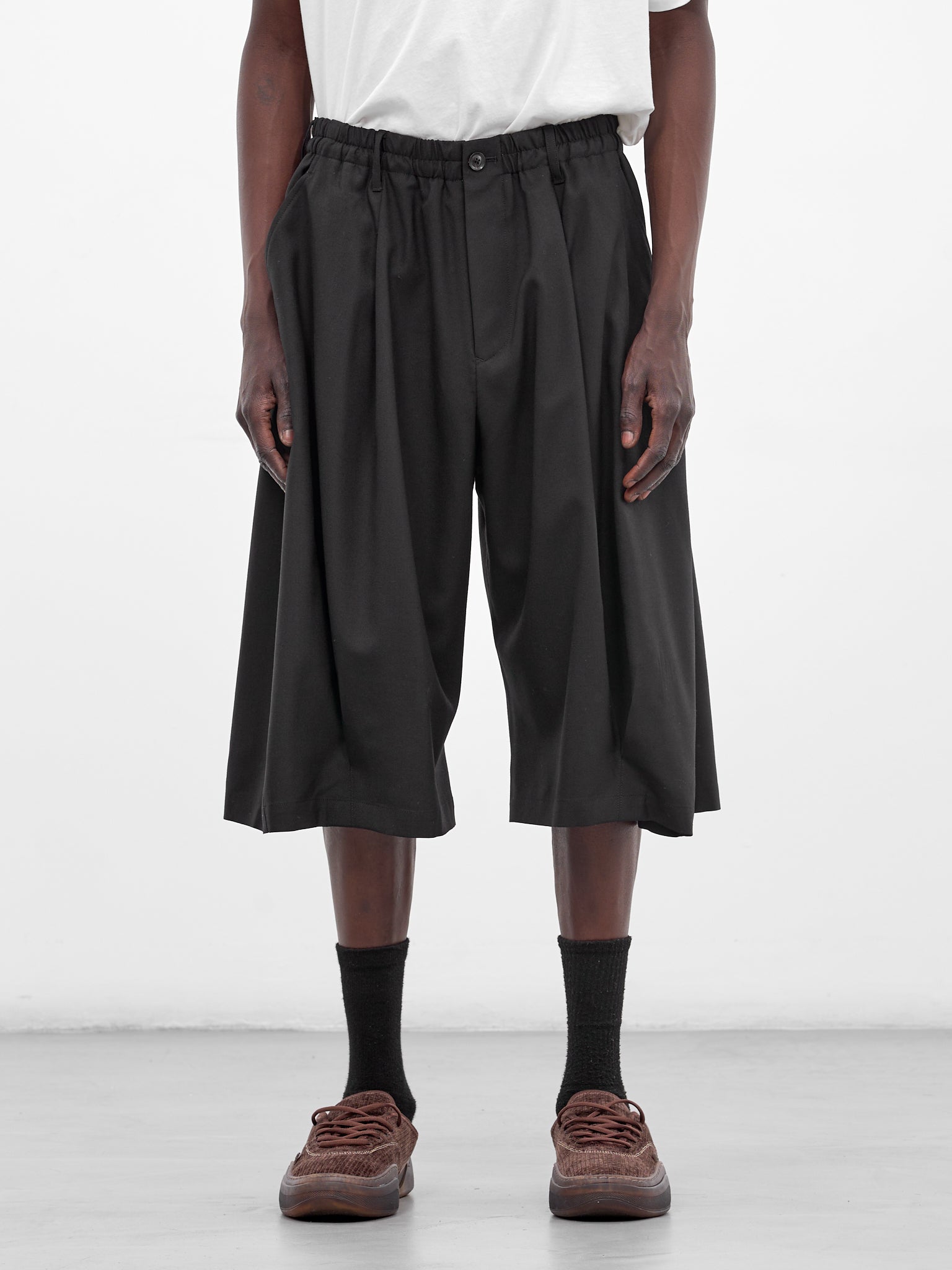 Black Wool Baggy Balloon Shorts (26SS-P-14-BLACK)