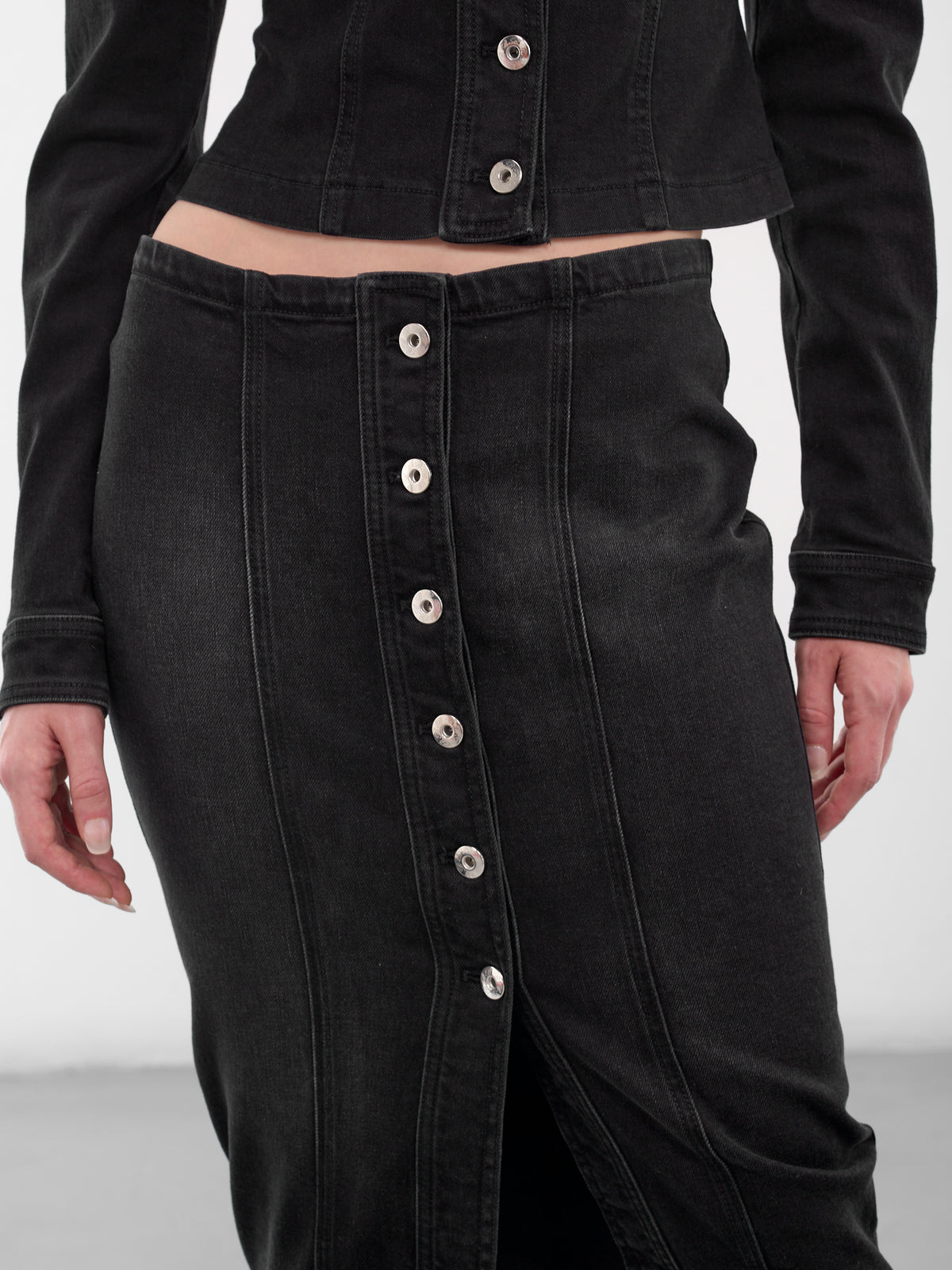 Black Midi Penci Skirt (2J223A-N0990-BLACK)