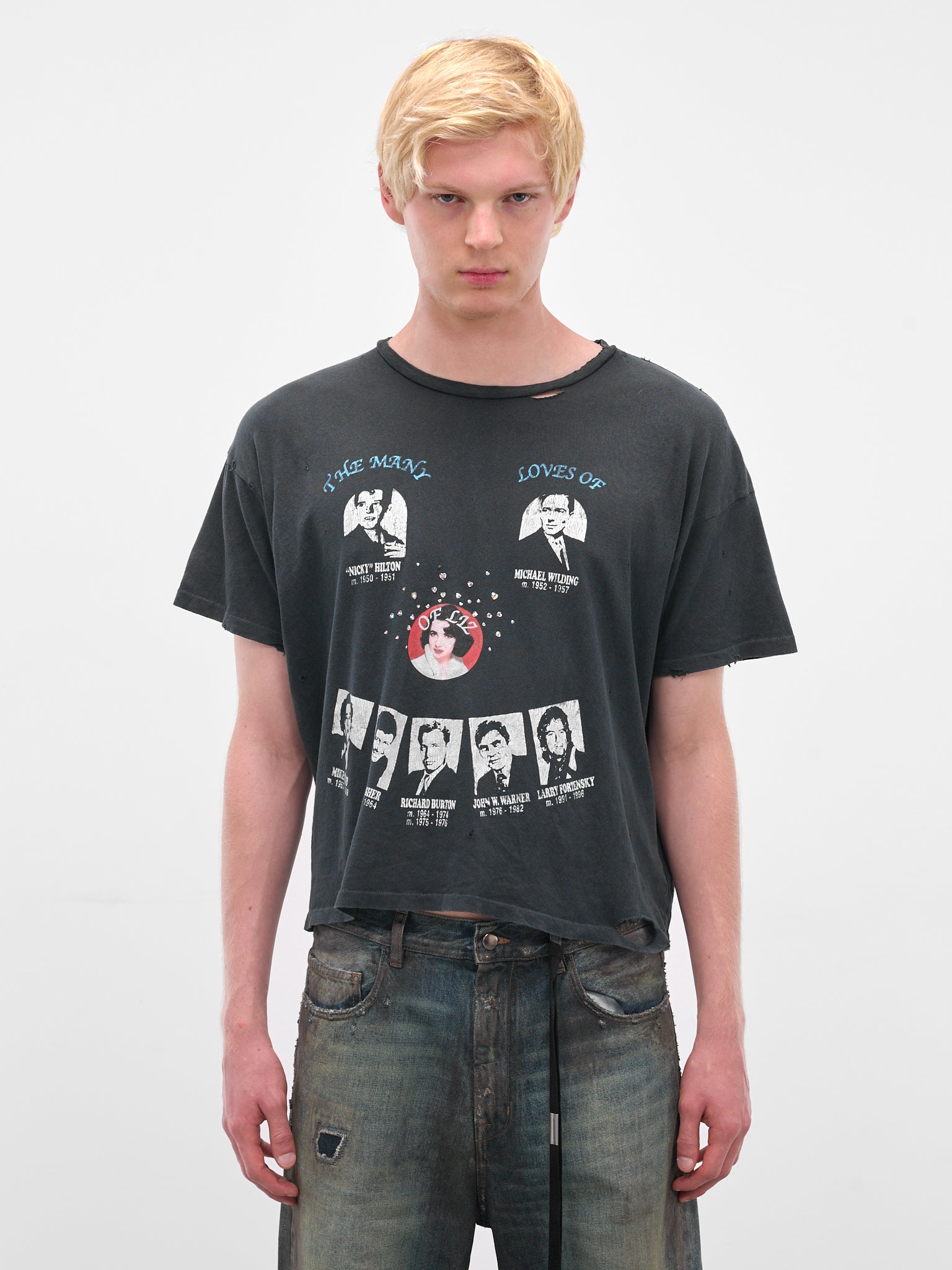 Black 'Loves Of Liz' Graphic Tee (2U003Q3009VBK-BLACK)