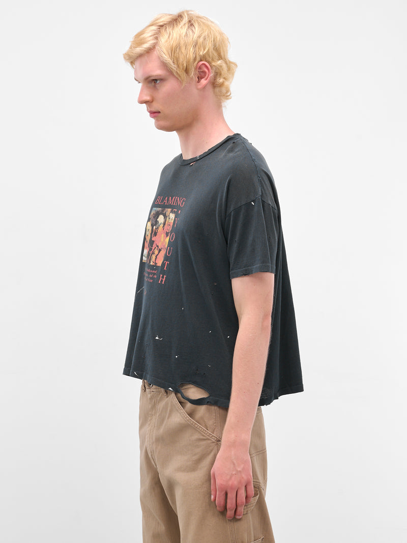 Black 'Blaming Youth' Graphic Tee (2U007Q3009VBK-BLACK)
