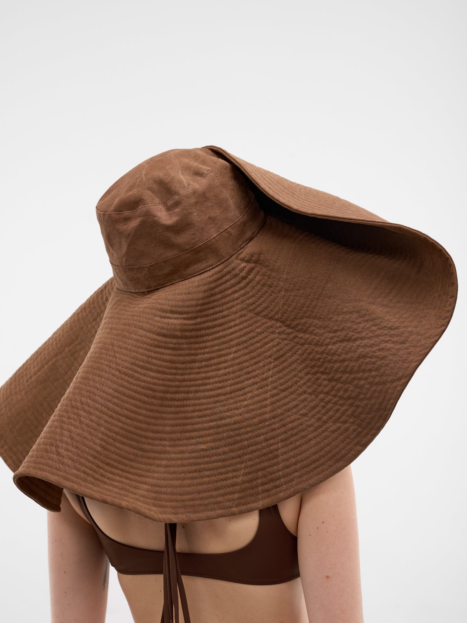 Brown Canvas Oversized Bucket Hat (2W417A-N0517-TOFFEE-BROWN)