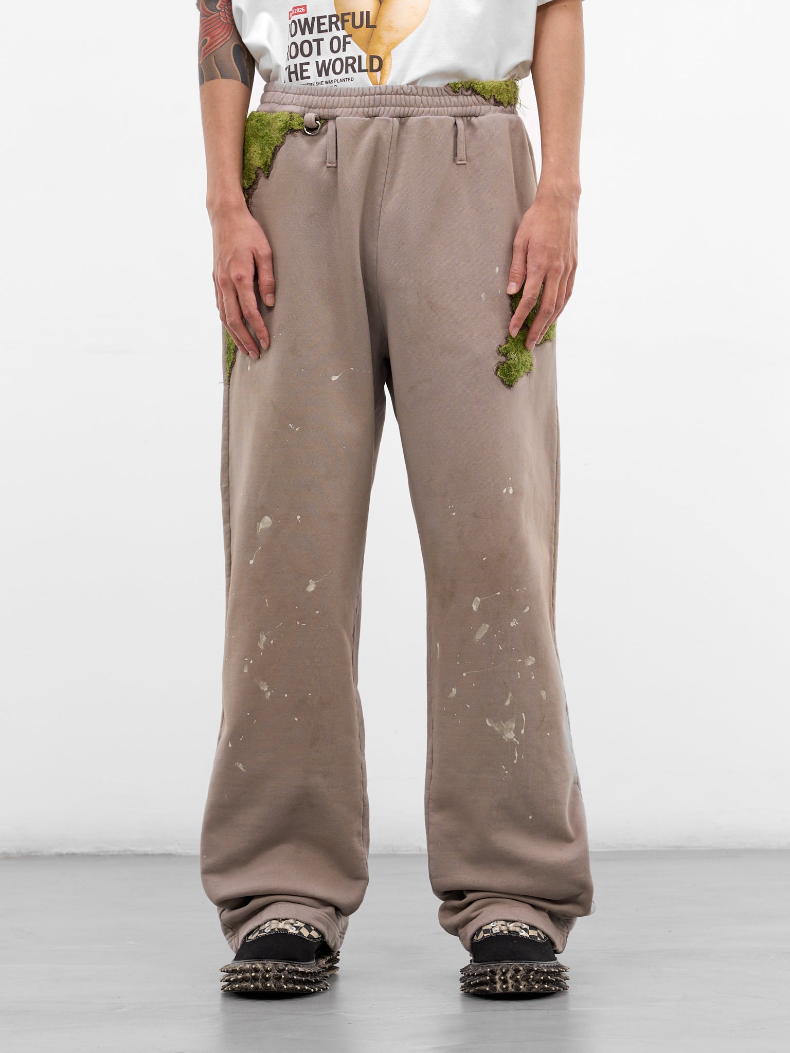 Gray Embroidery & Paint Cotton Sweatpants (37PT356-GREY