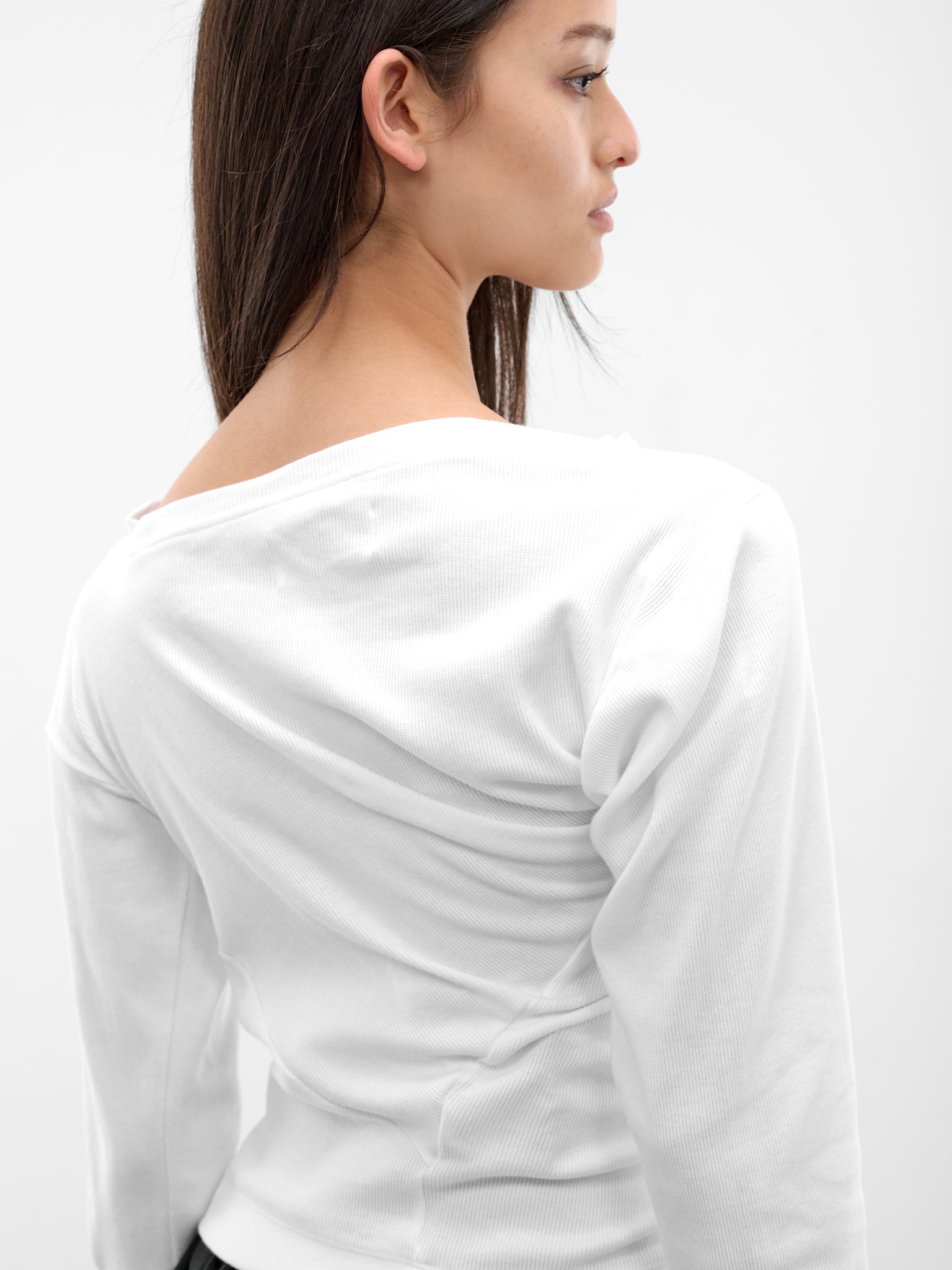 White Hebo Graphic Long Sleeve (3G01005G-J009C-WHITE)