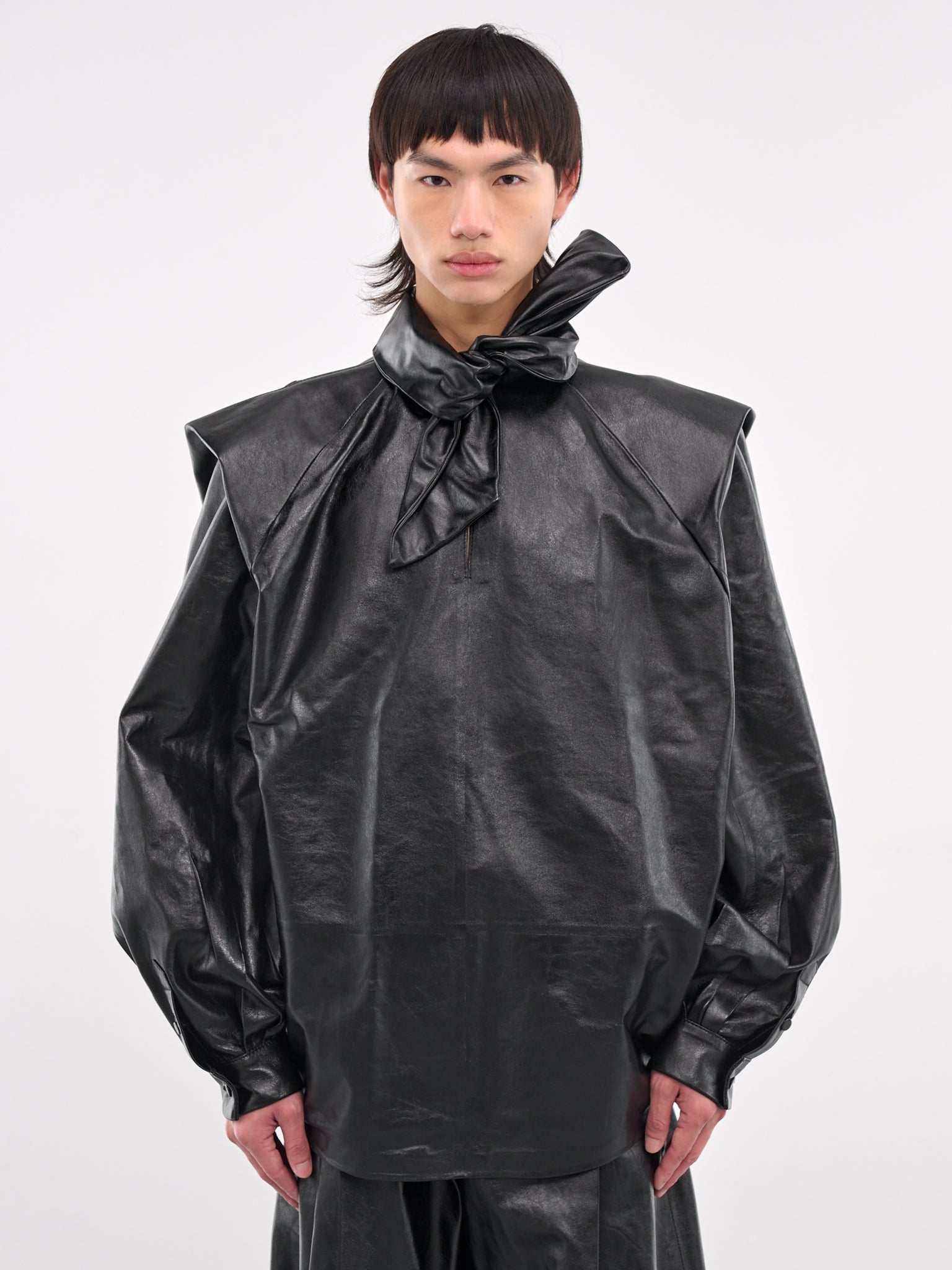 Oversized Faux Leather Shirt (TTMY0008S0-ULA760-BLACK)
