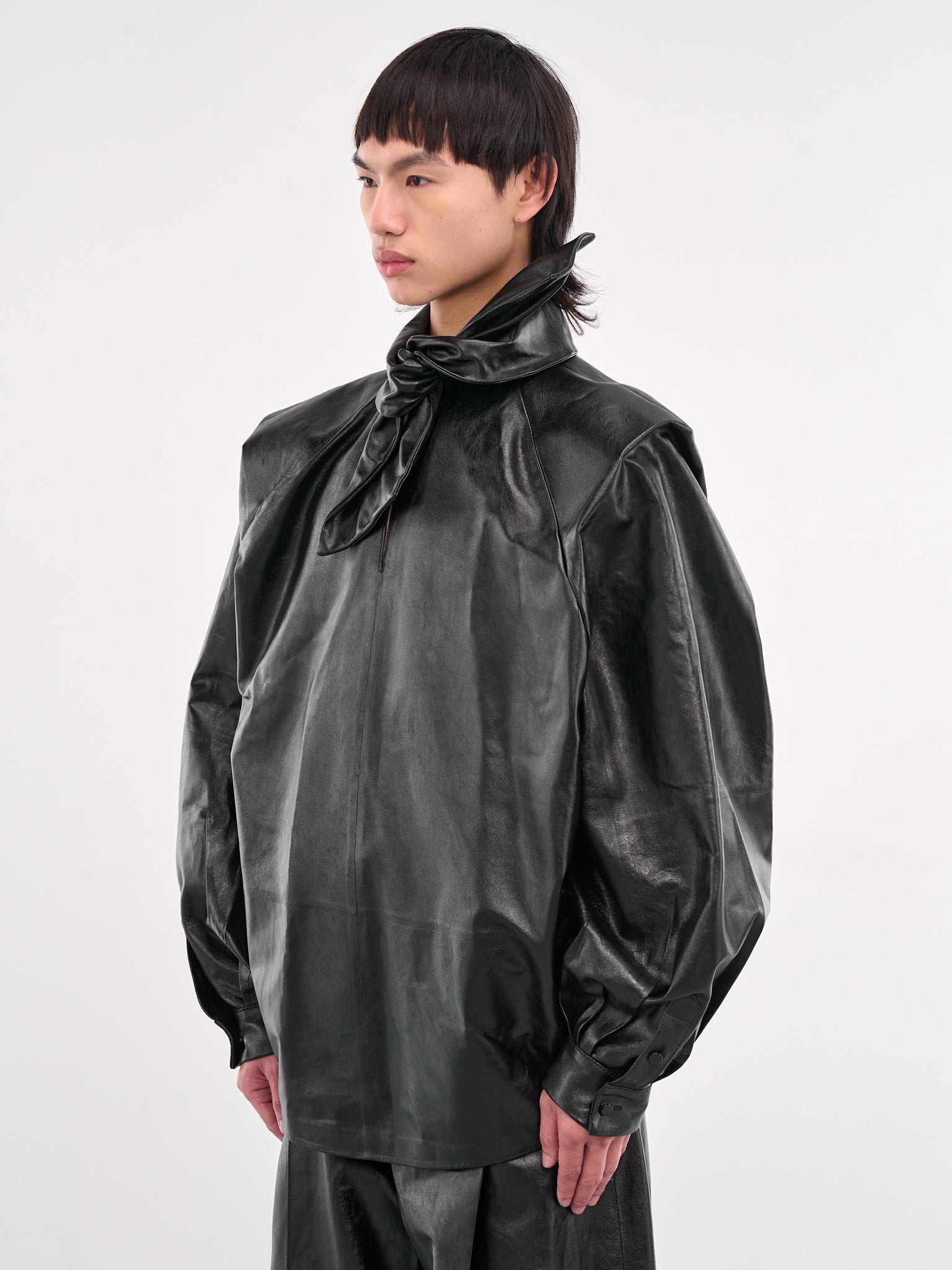 Oversized Faux Leather Shirt (TTMY0008S0-ULA760-BLACK)