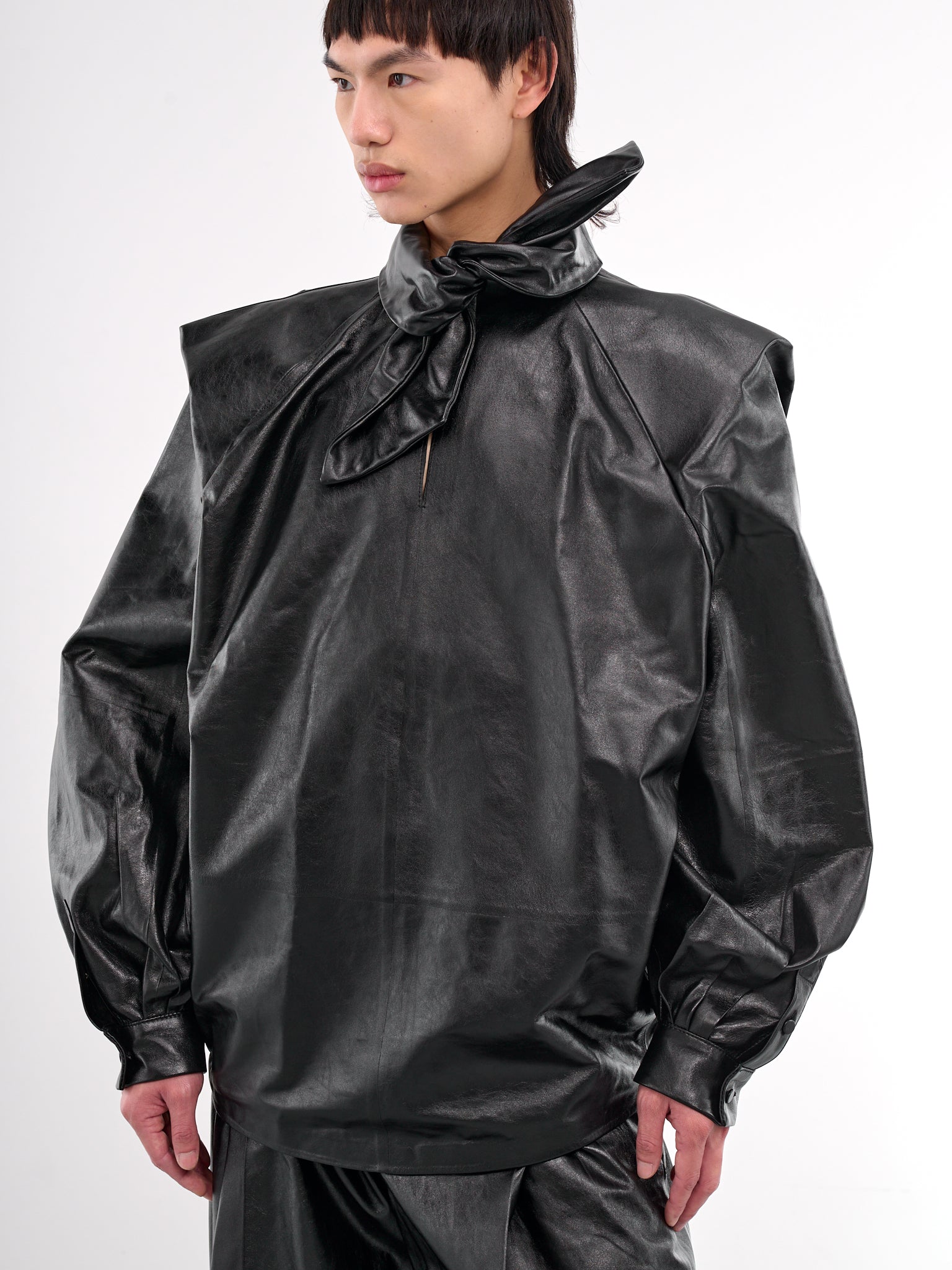 Oversized Faux Leather Shirt (TTMY0008S0-ULA760-BLACK)