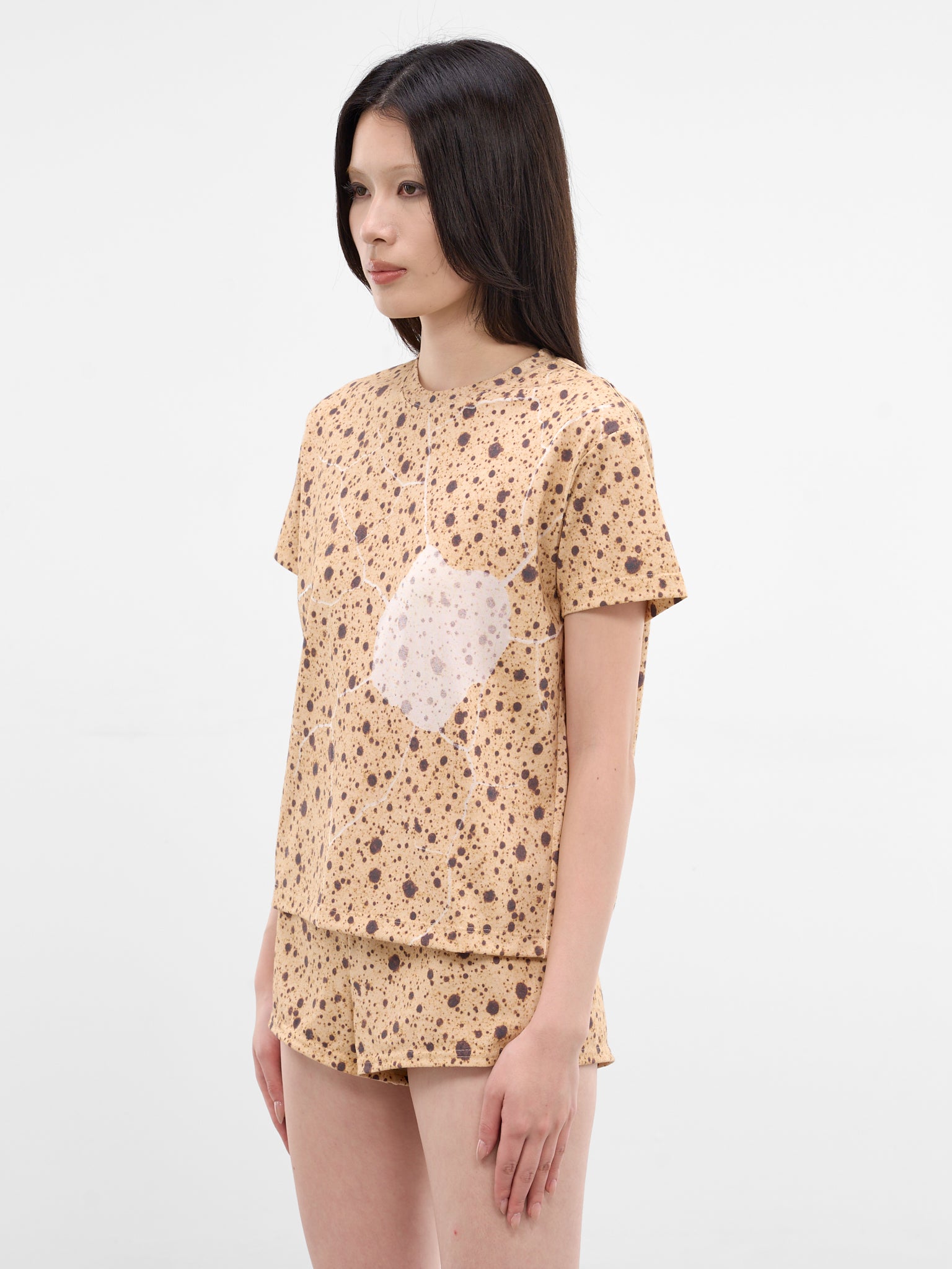 Cracked Quali Egg Print Tee (43CS437-QUAIL)