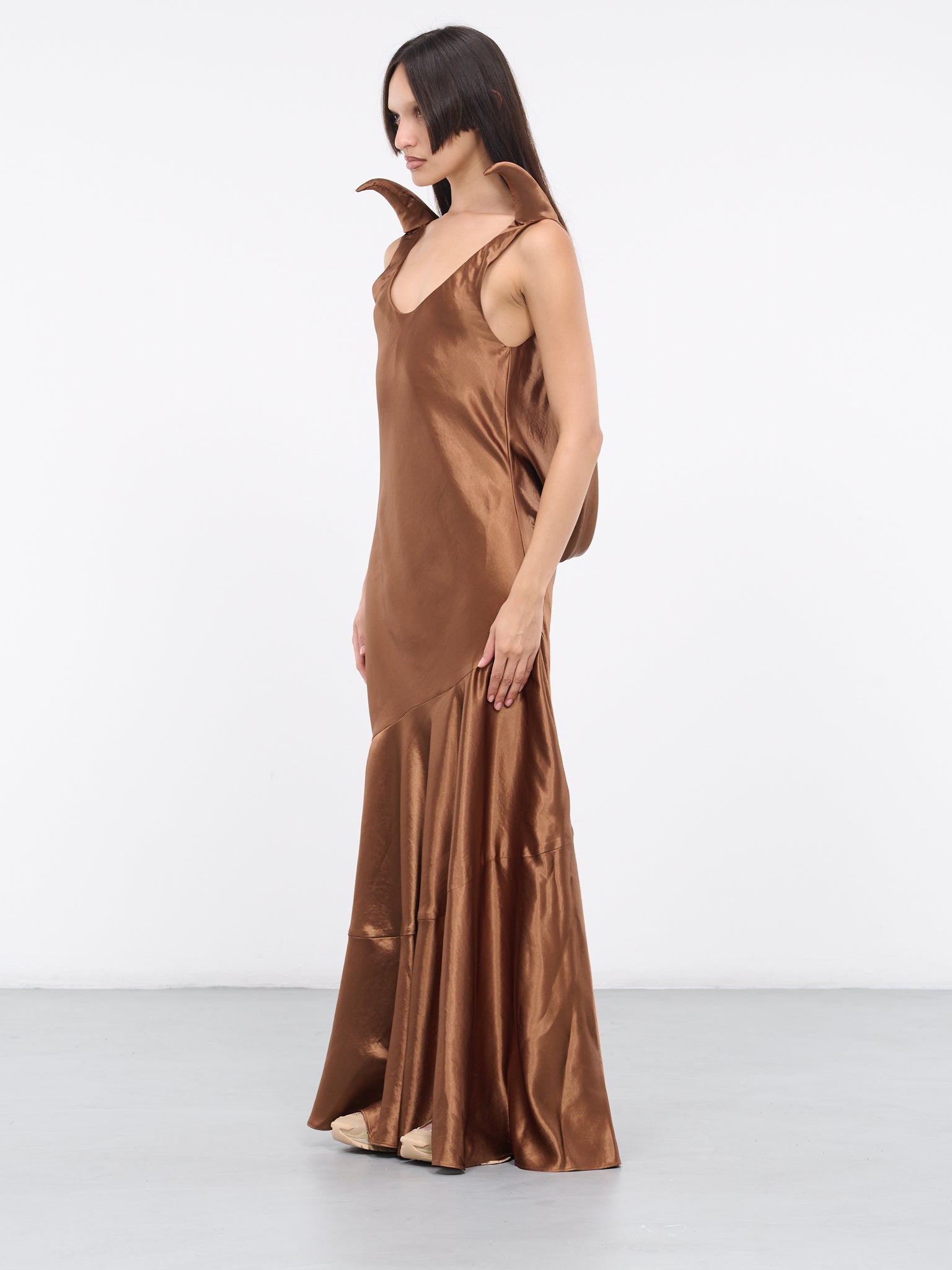 Howl Gown (4434-CHOCOLATE)