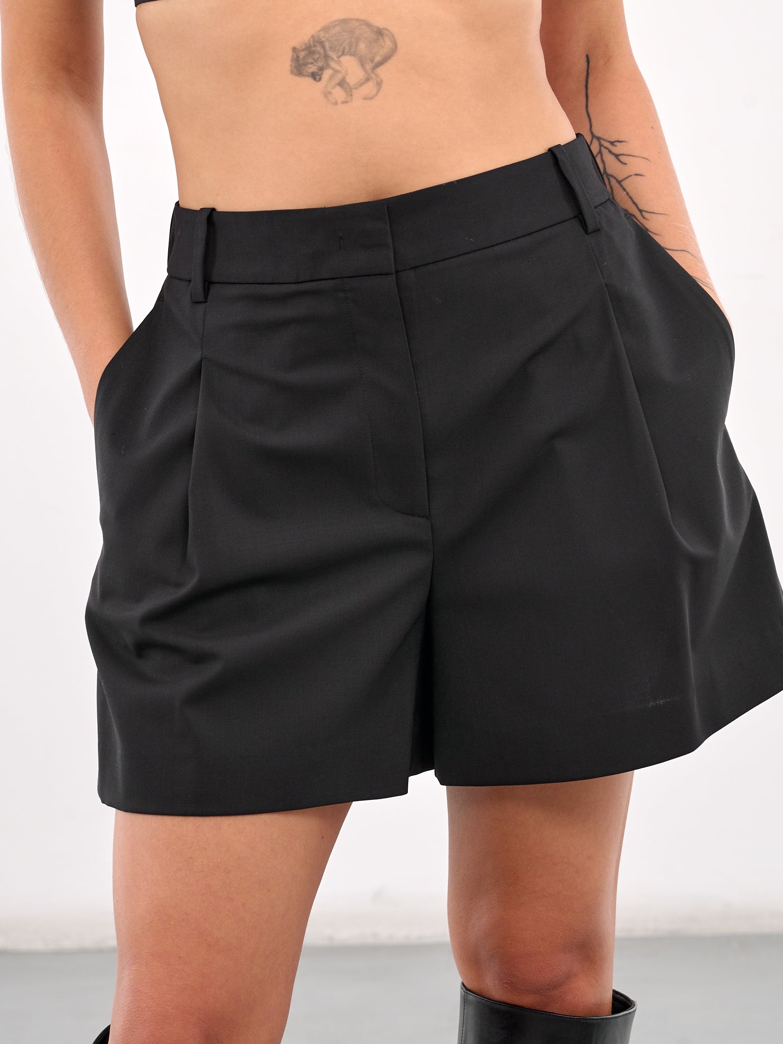 High Waist Pleated Shorts (5525W505-BLACK)