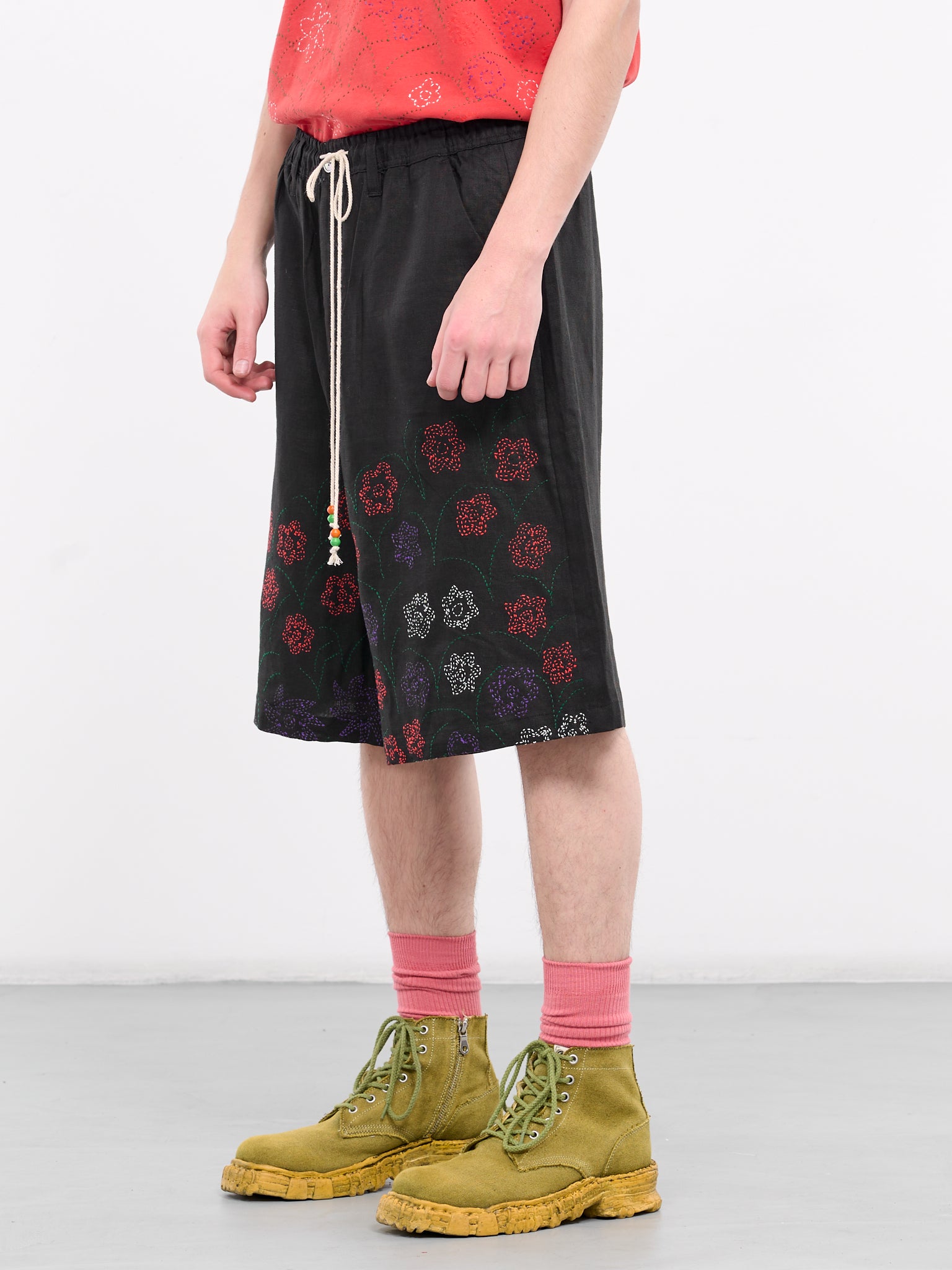 Embroidered Shorts (601242401-4-BLACK)