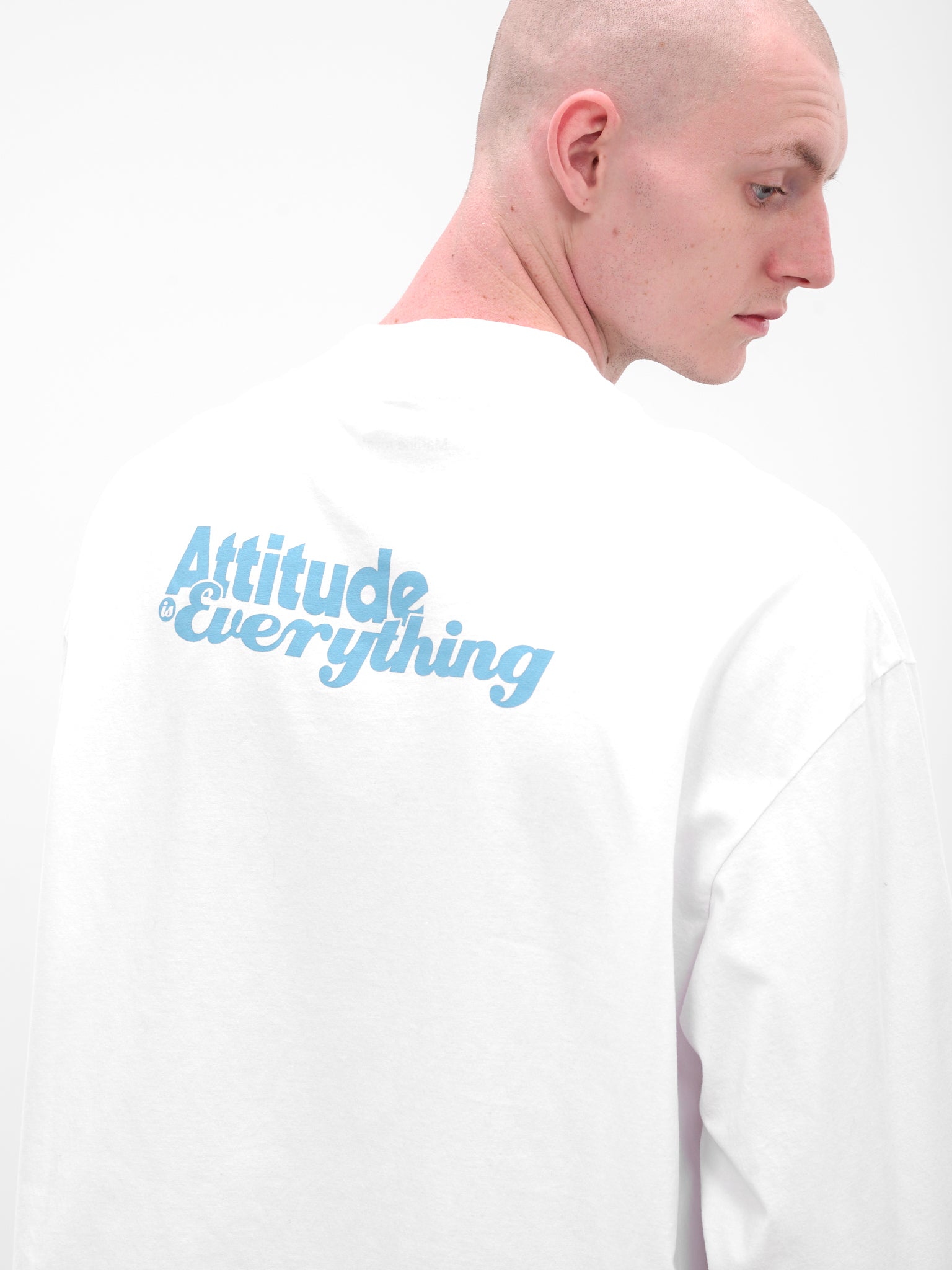 White Oversized Graphic Long Sleeve (658JE06000J-WHITE)