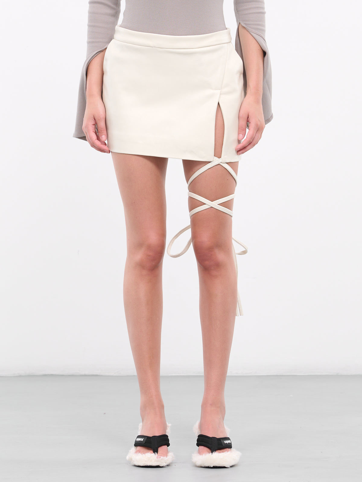 Strap Skirt (700-302-CREAM)