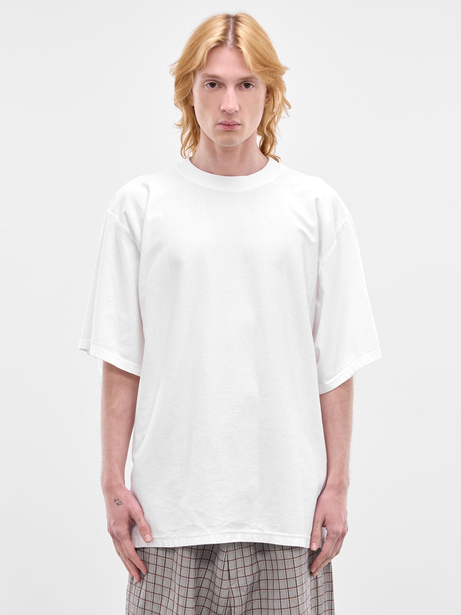 White Oversized Embroidered Logo Tee (70007T-HC293-100-WHITE)
