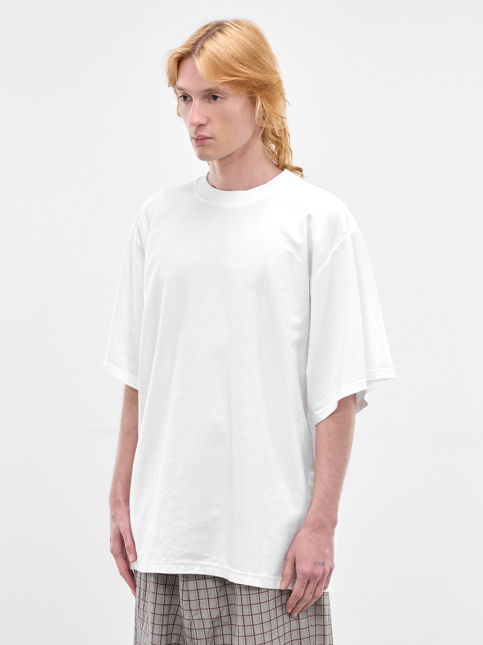 White Oversized Embroidered Logo Tee (70007T-HC293-100-WHITE)