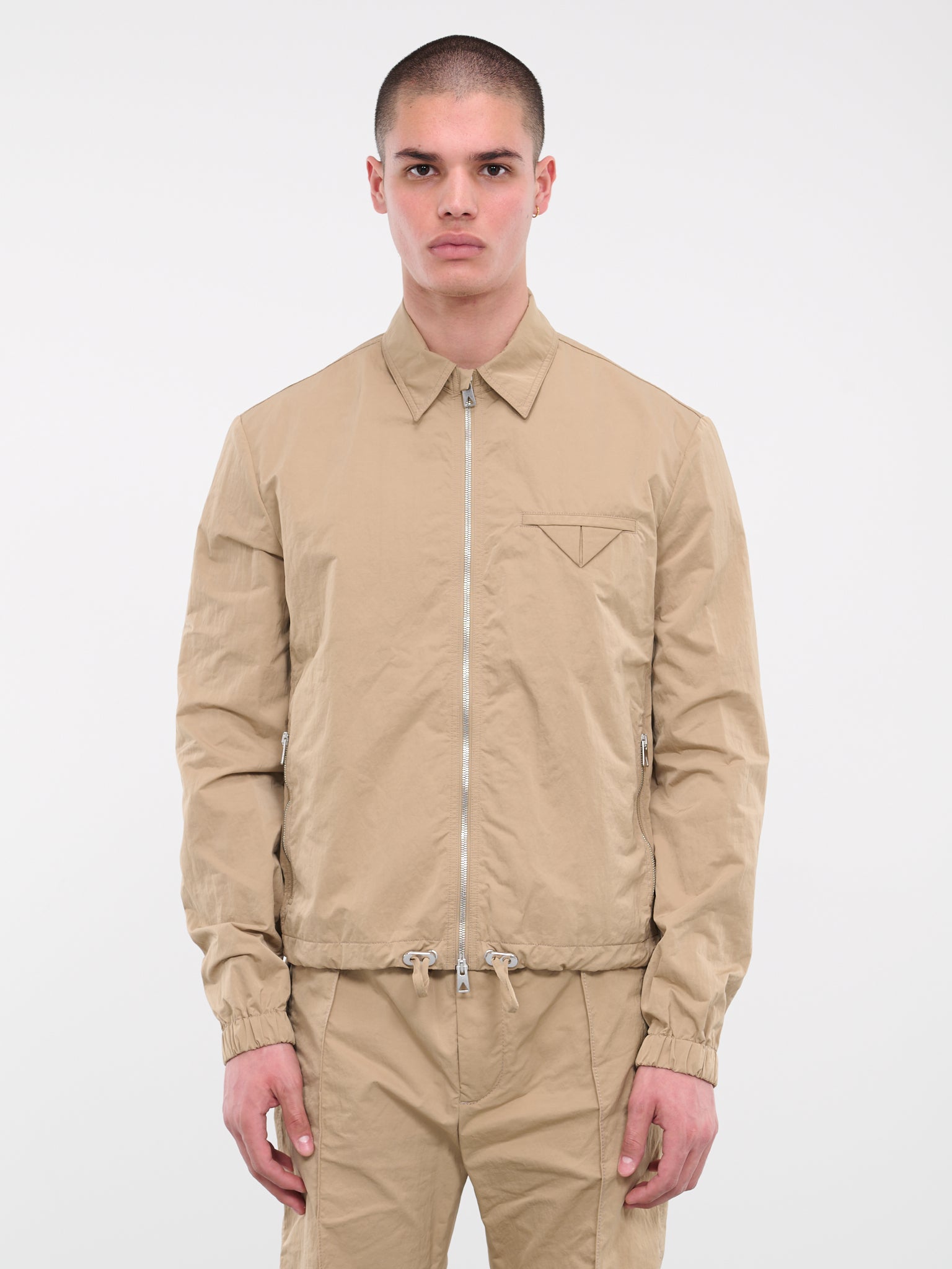 Tech Nylon Jacket (728167VF4K0-9640-SESAME)