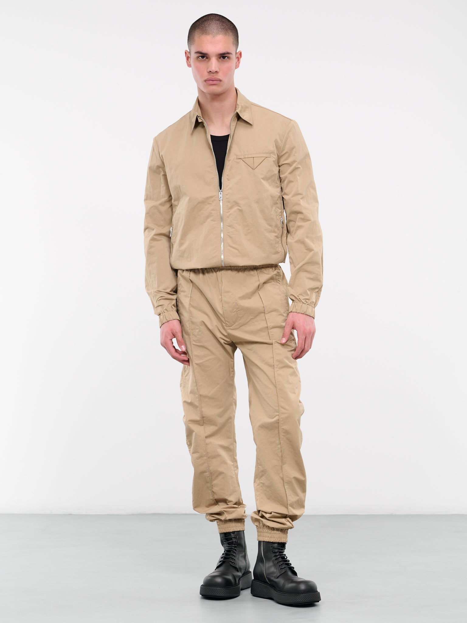 Tech Nylon Jacket (728167VF4K0-9640-SESAME)