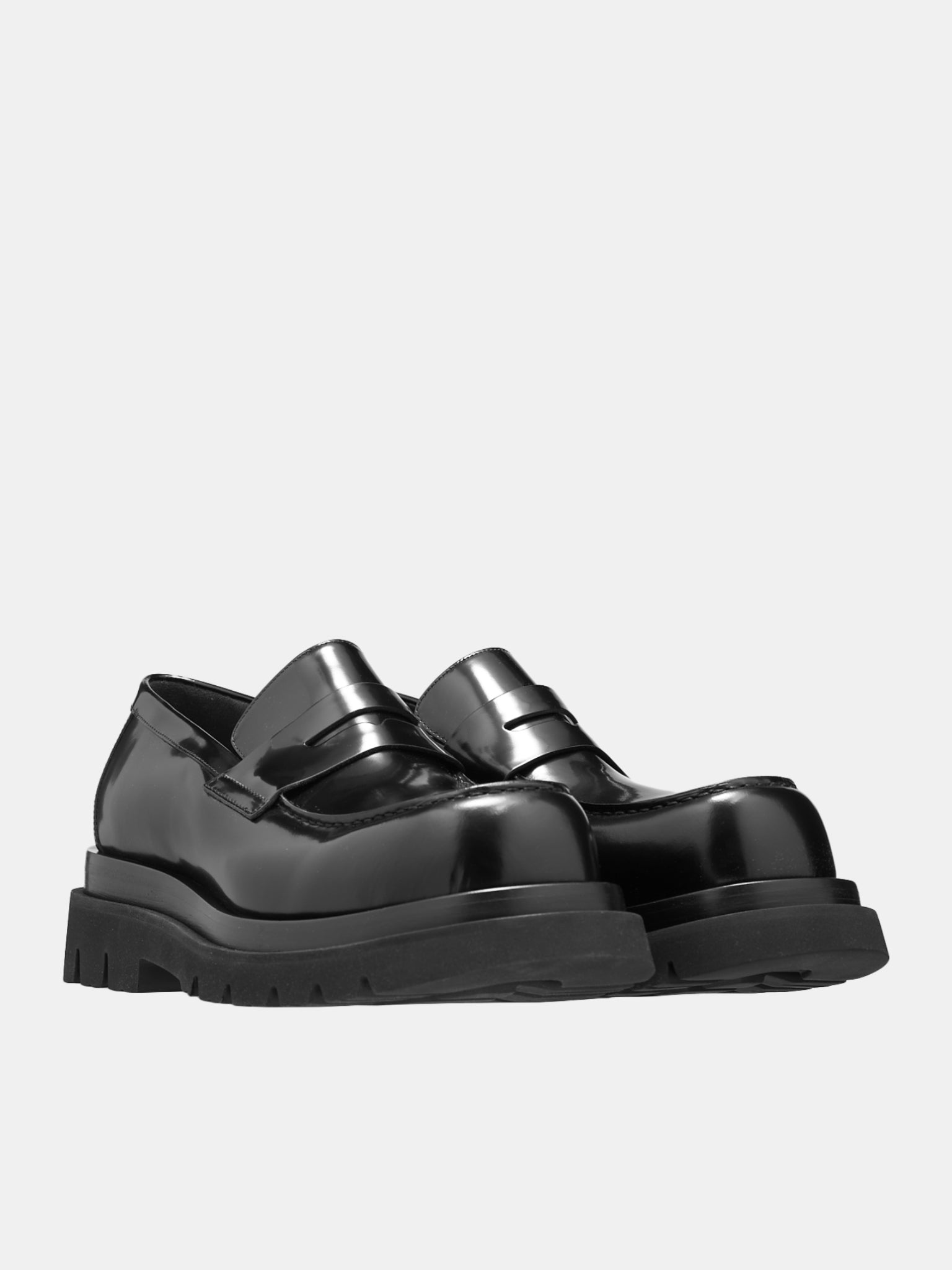 Lug Loafers (730222V28R0-1000-BLACK)