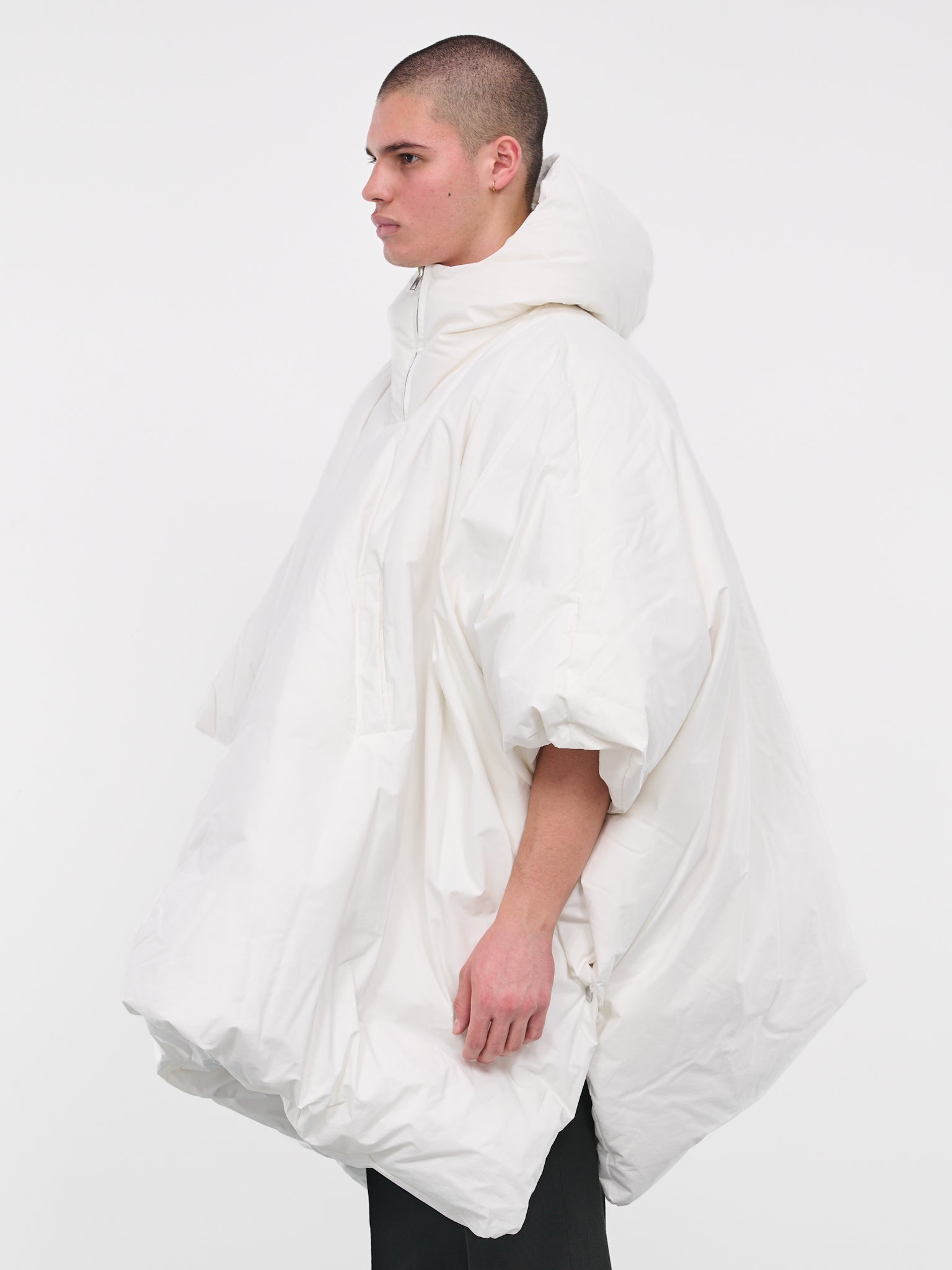 Frosted Padded Cape (751551V1LE0-9071-CHALK)