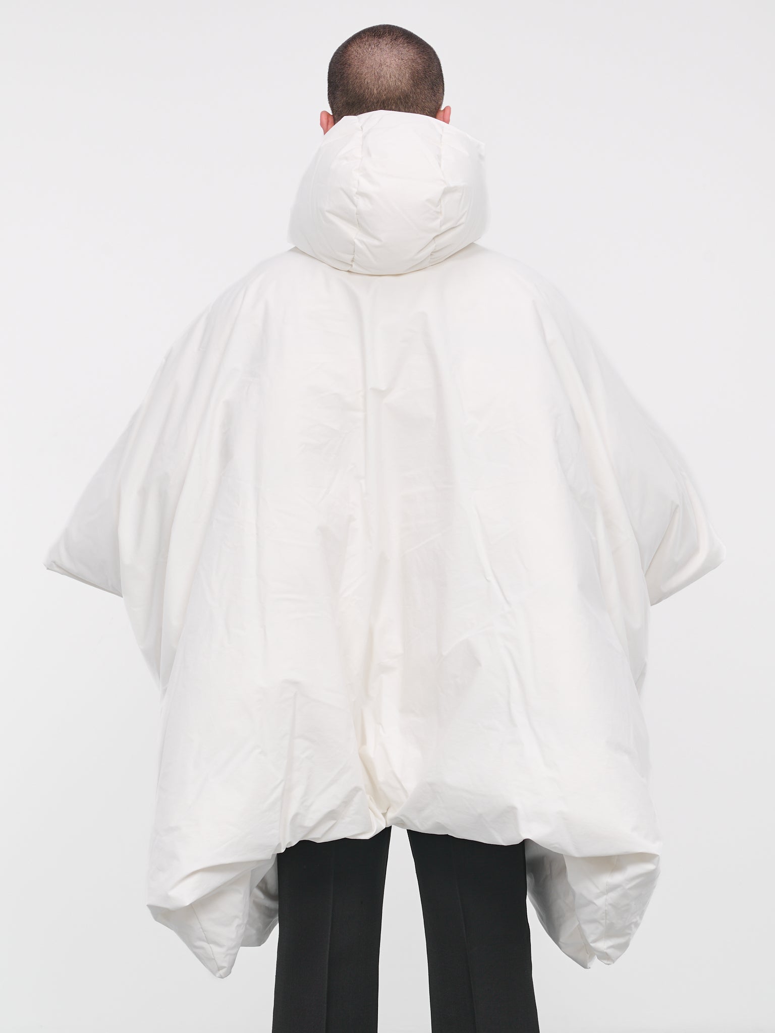 Frosted Padded Cape (751551V1LE0-9071-CHALK)