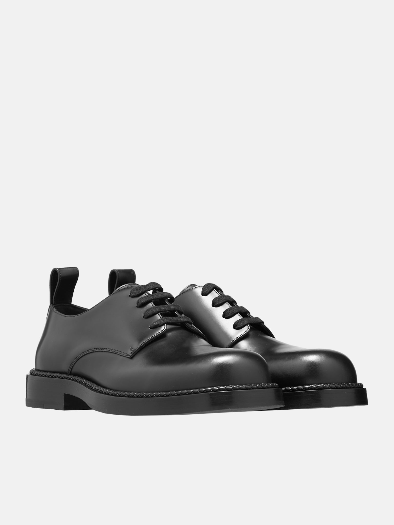 Strut Shoes (754565V2WX0-1000-BLACK)
