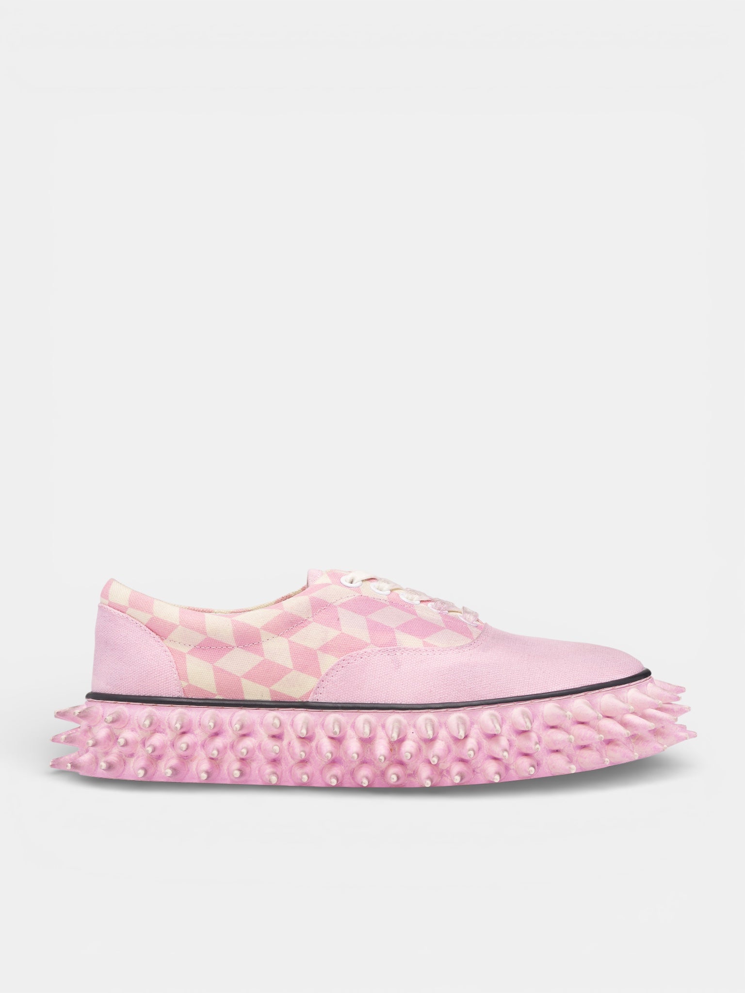 Pink Checkerboard Spiked Skate Sneakers (76FT68-PINK)