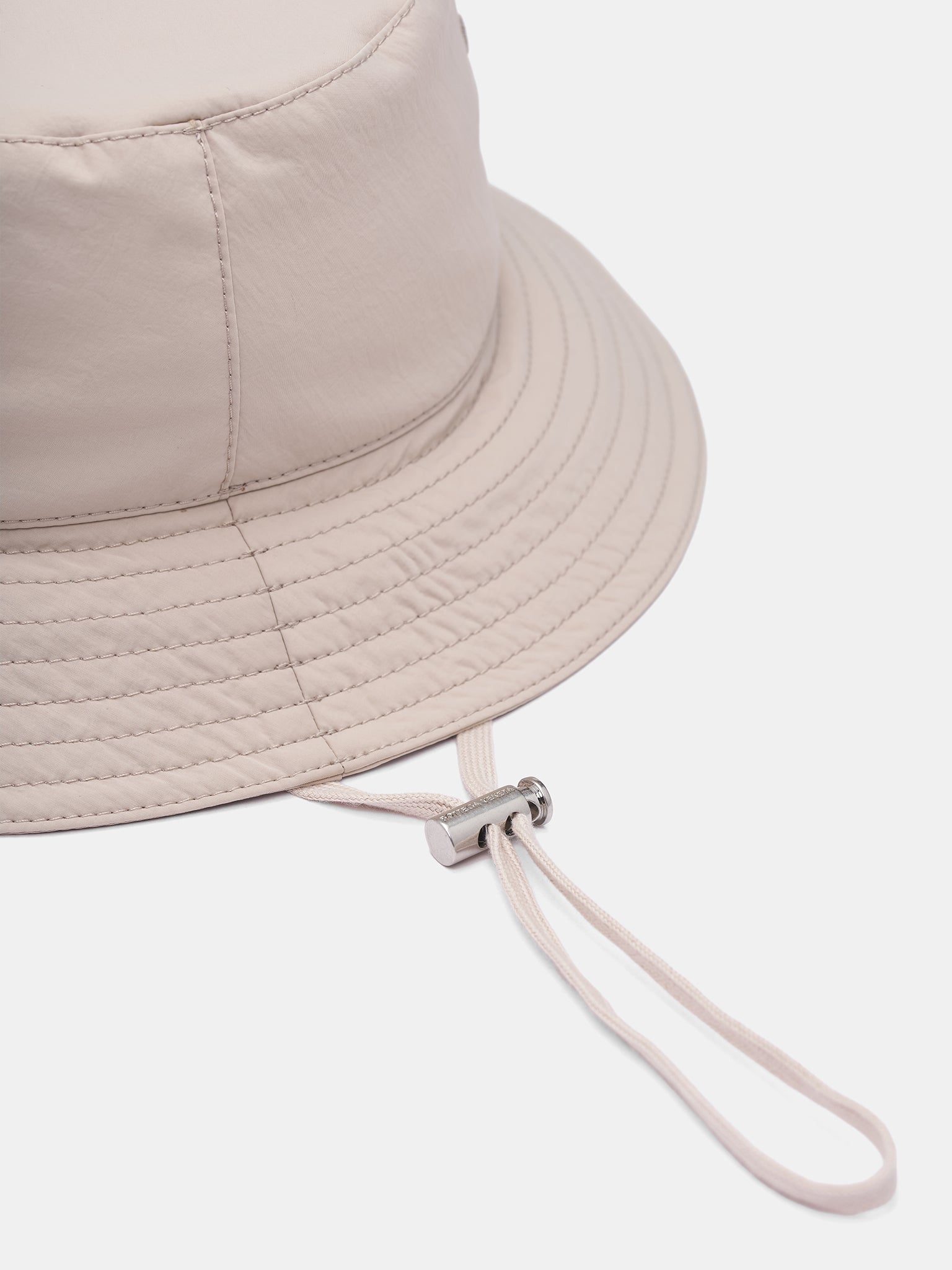 Tech Nylon Bucket Hat (836051V5O30-2674-GREY-PUTTY)