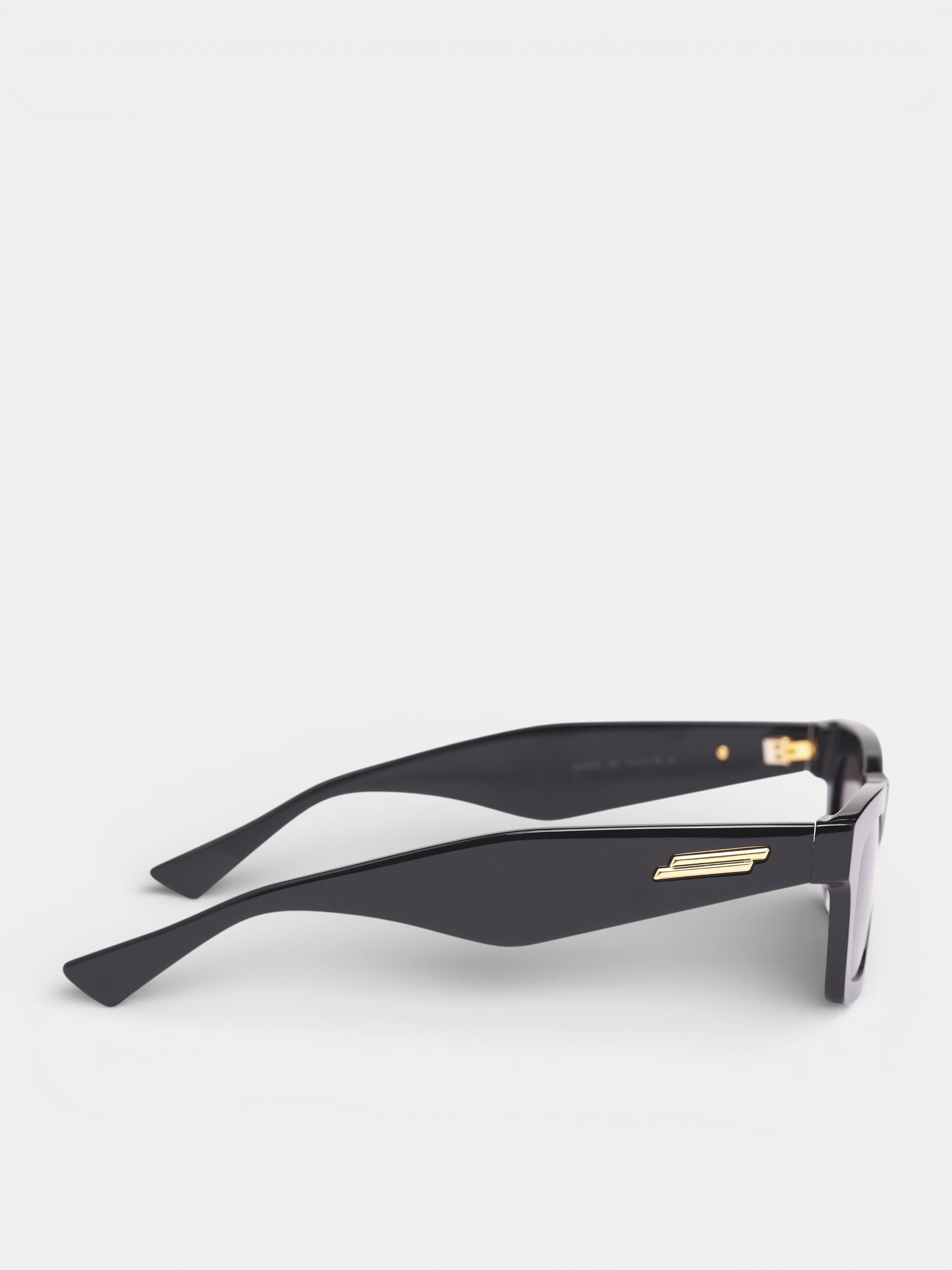 Black Squared Sunglasses (861362-V2Q30-1049-BLACK-GREY)