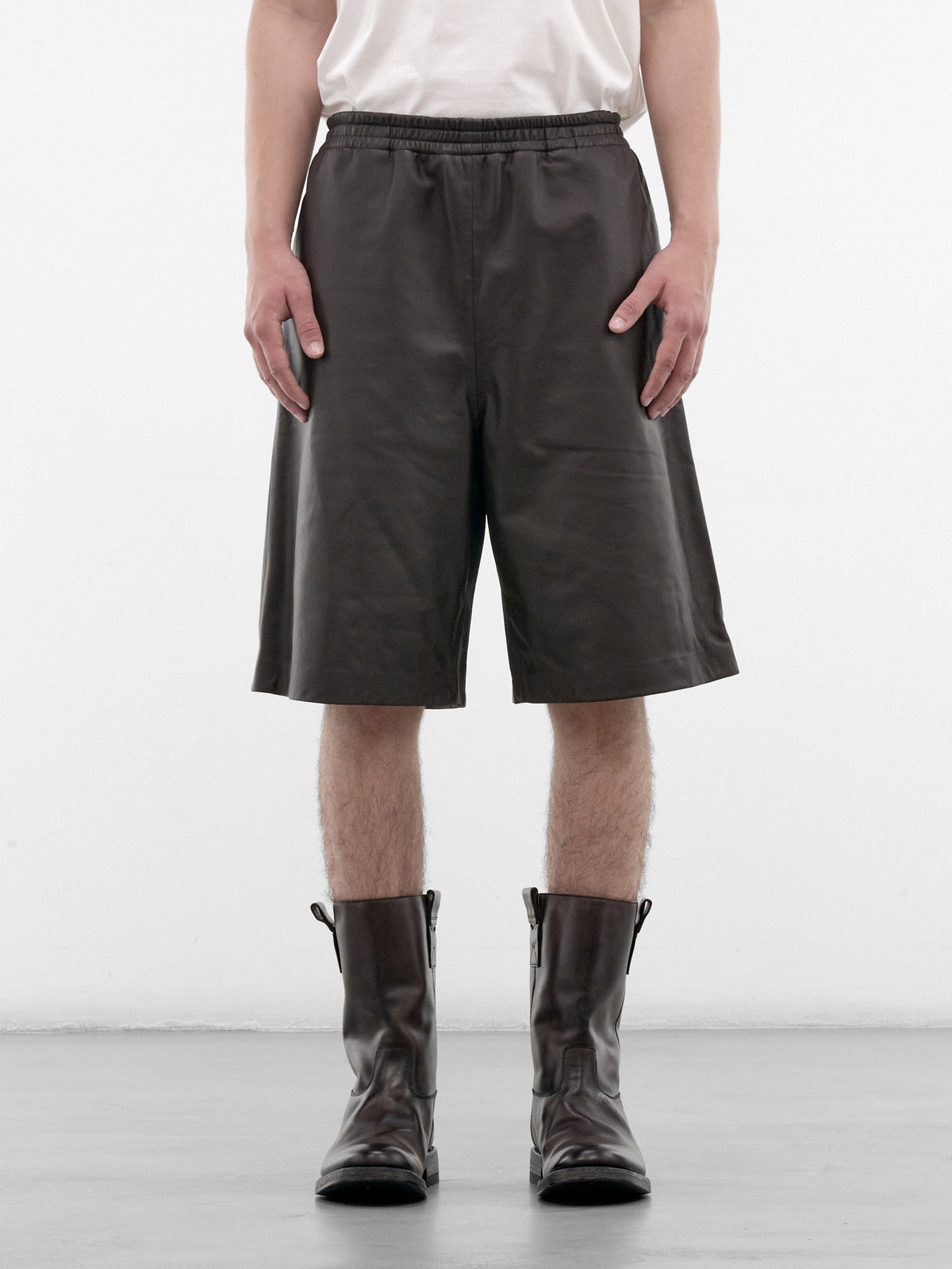 Brown Leather Wide Shorts (863012V68-F0014-2135-CARRUB)