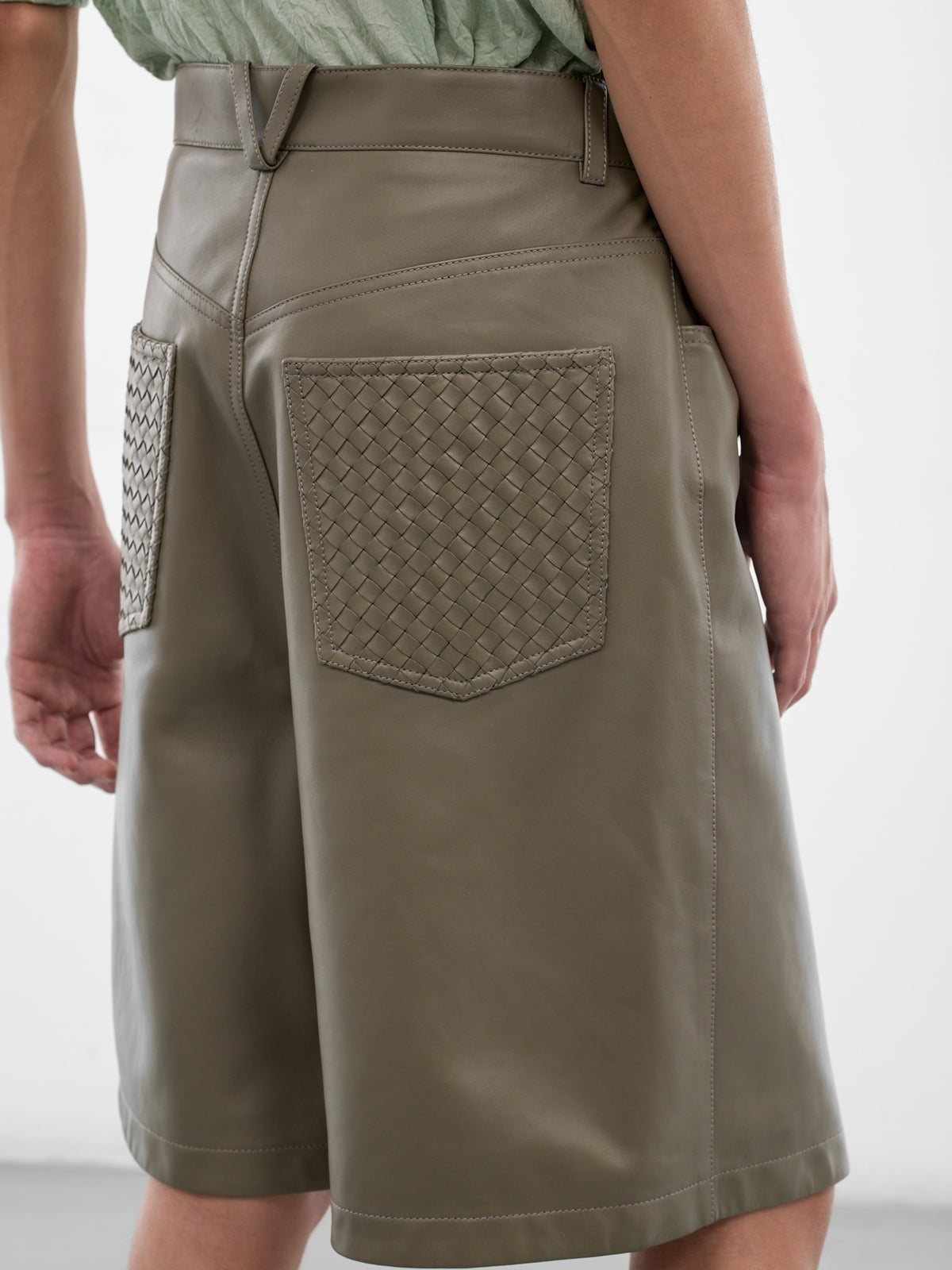 Steel Leather Baggy Shorts (865263V64W0004-STEEL)