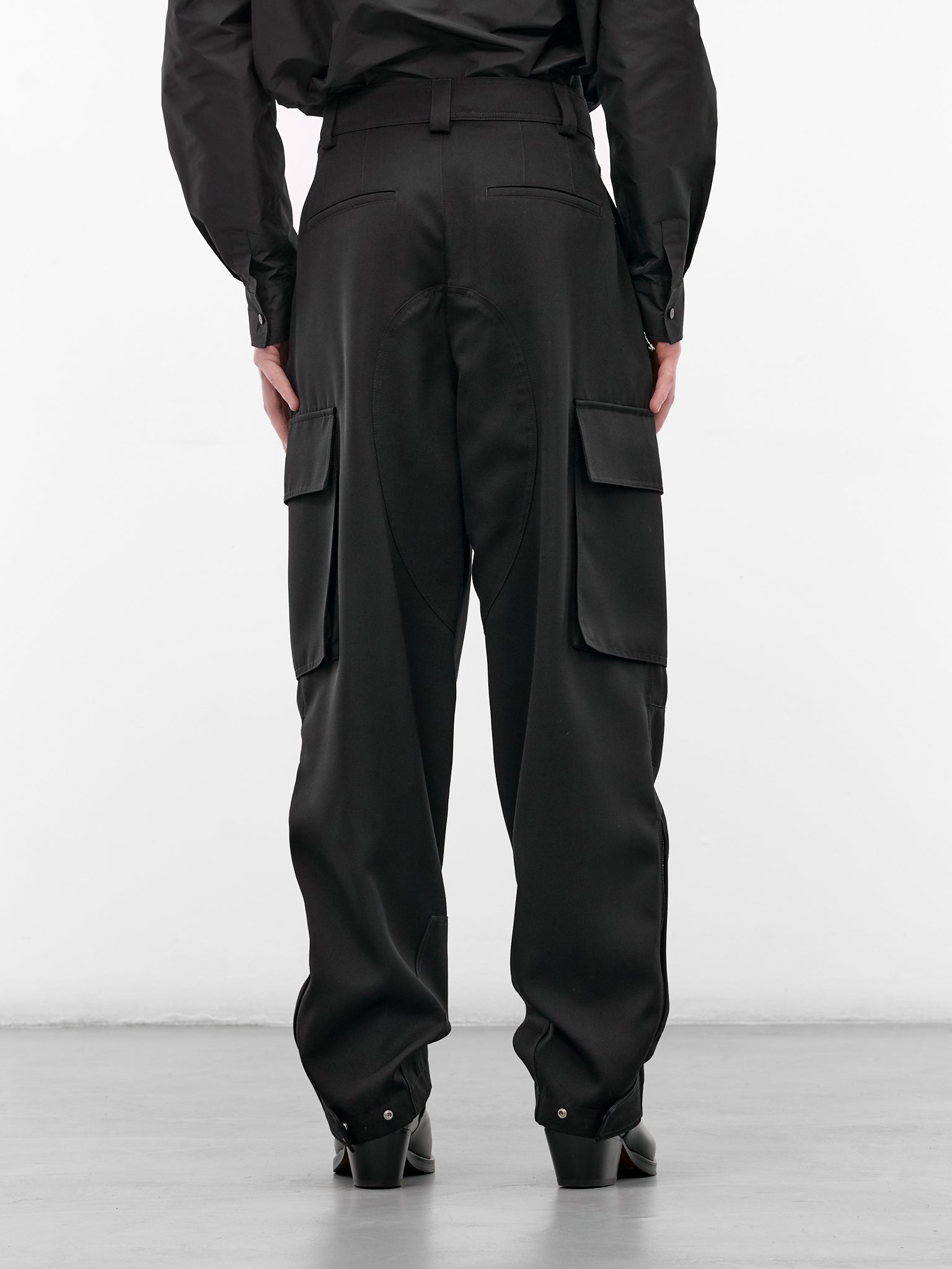BOTTEGA VENETA Black Cargo Pants | H.Lorenzo - back