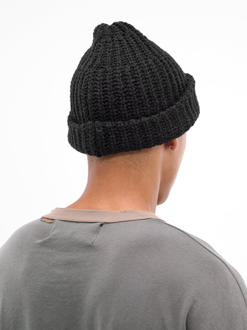 Black Hand-Knit Beanie (8U0014Q3009BLK-BLACK)