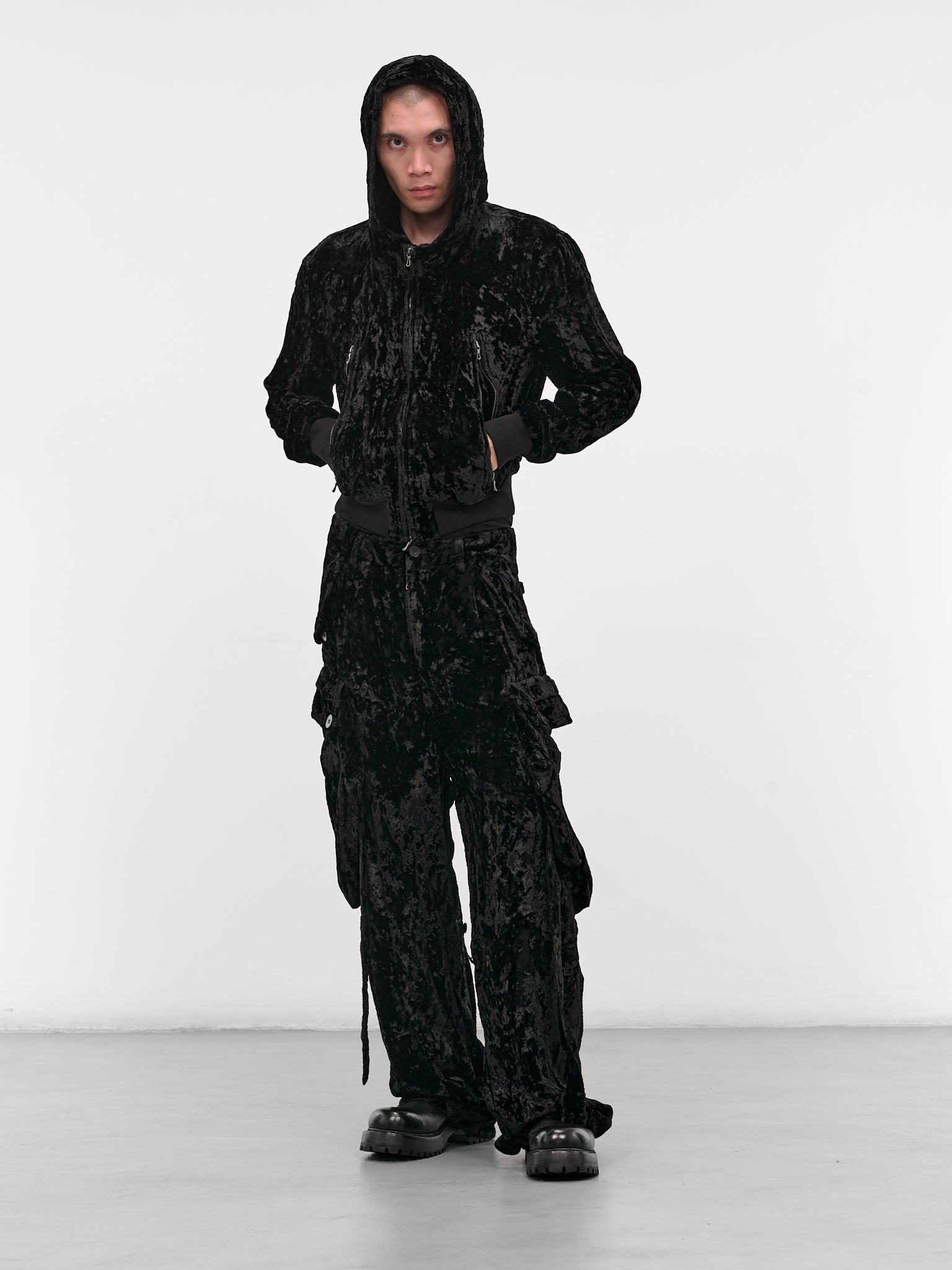 Black Crushed Velvet Cargo Pants (917PAM8-BLACK)