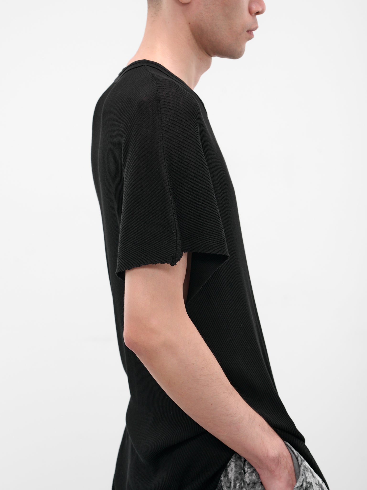 Black Cotton-Silk Ribbed Tee (917CUM8-BLACK)
