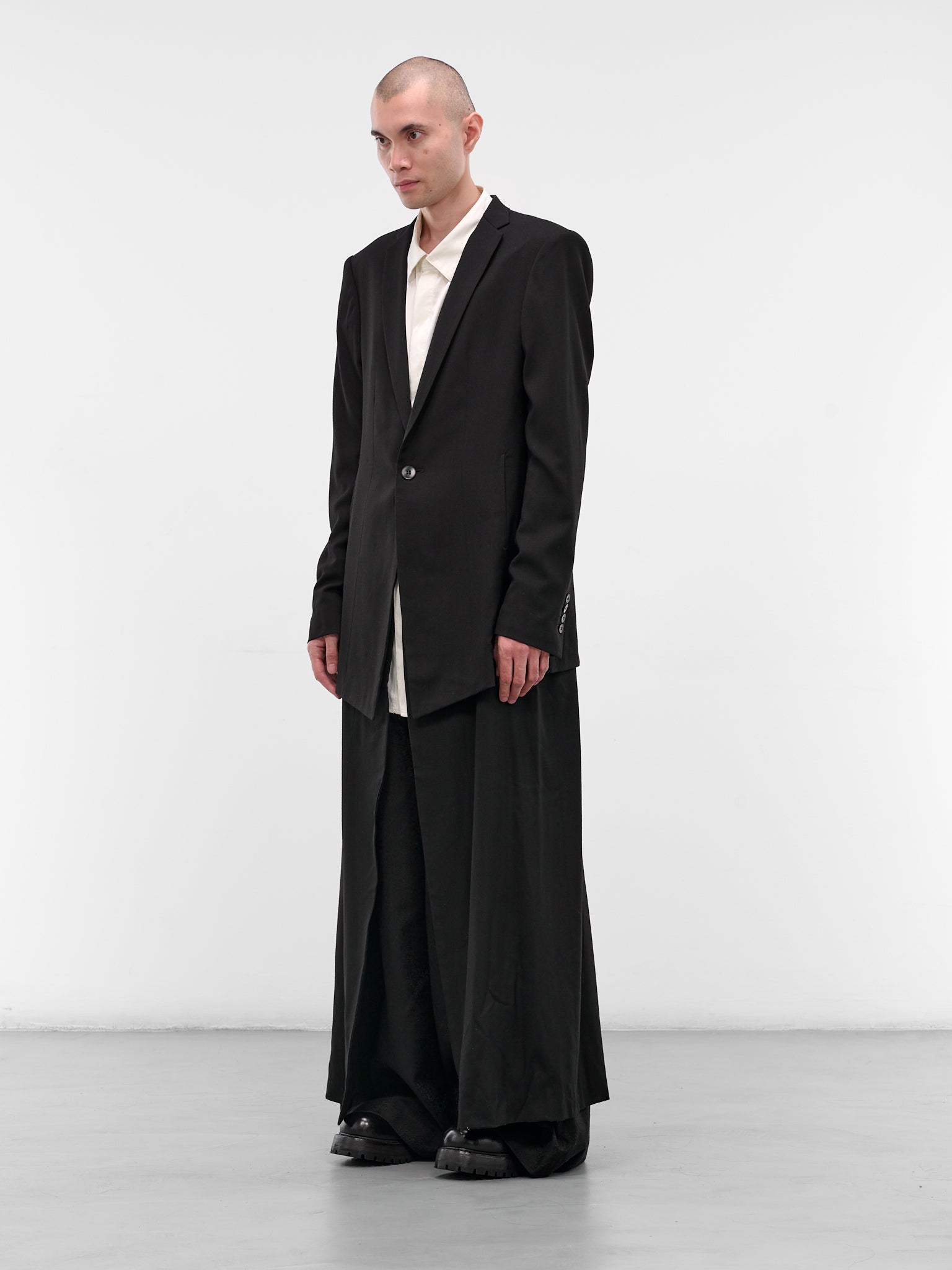 Black Tailored Wool-Viscose Blazer (917JAM1-S-BLACK)