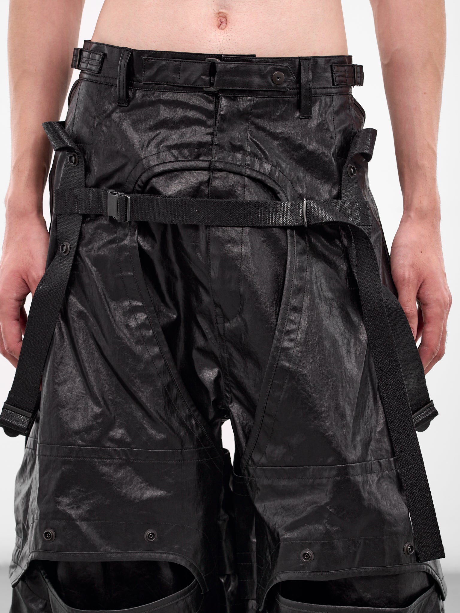 Black Coated Layered Cargo Pants (917PAM17-BLACK)